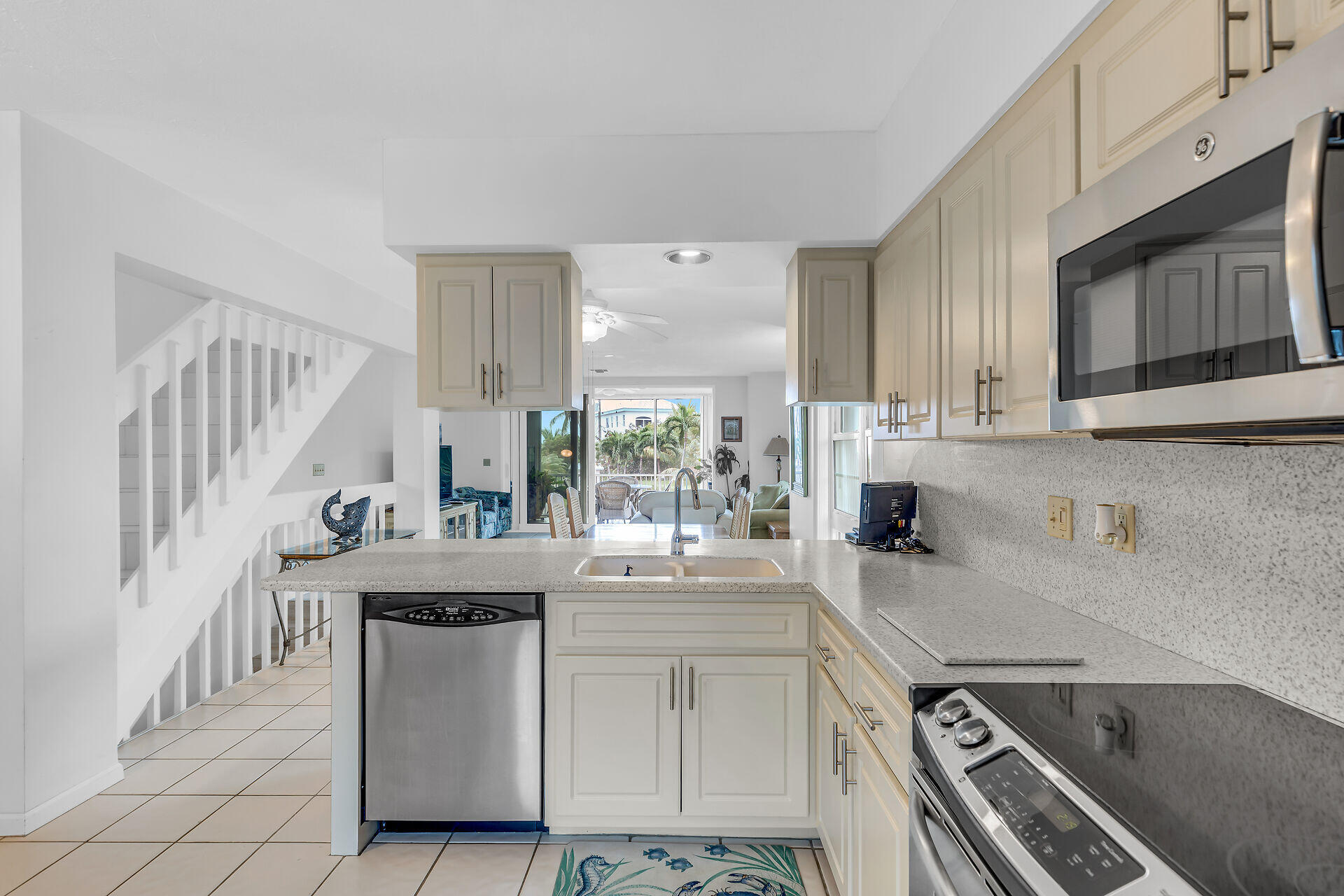 117 Coco Plum Drive Unit: 14
