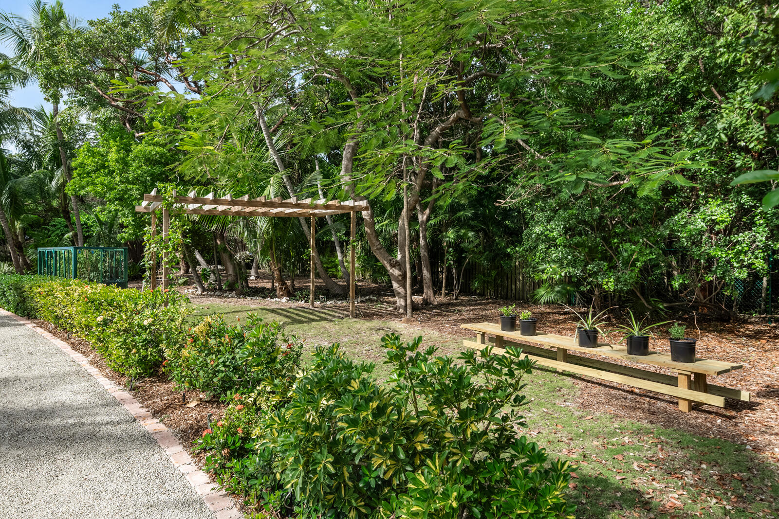 82768 Overseas Highway