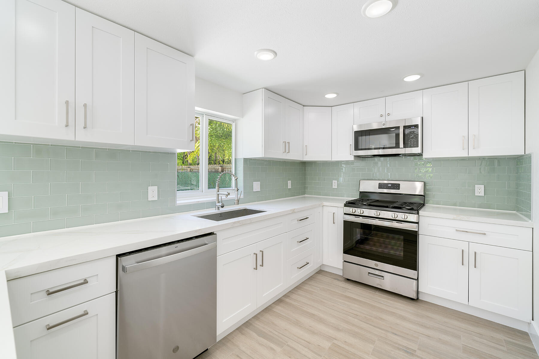 111 Hibiscus Drive