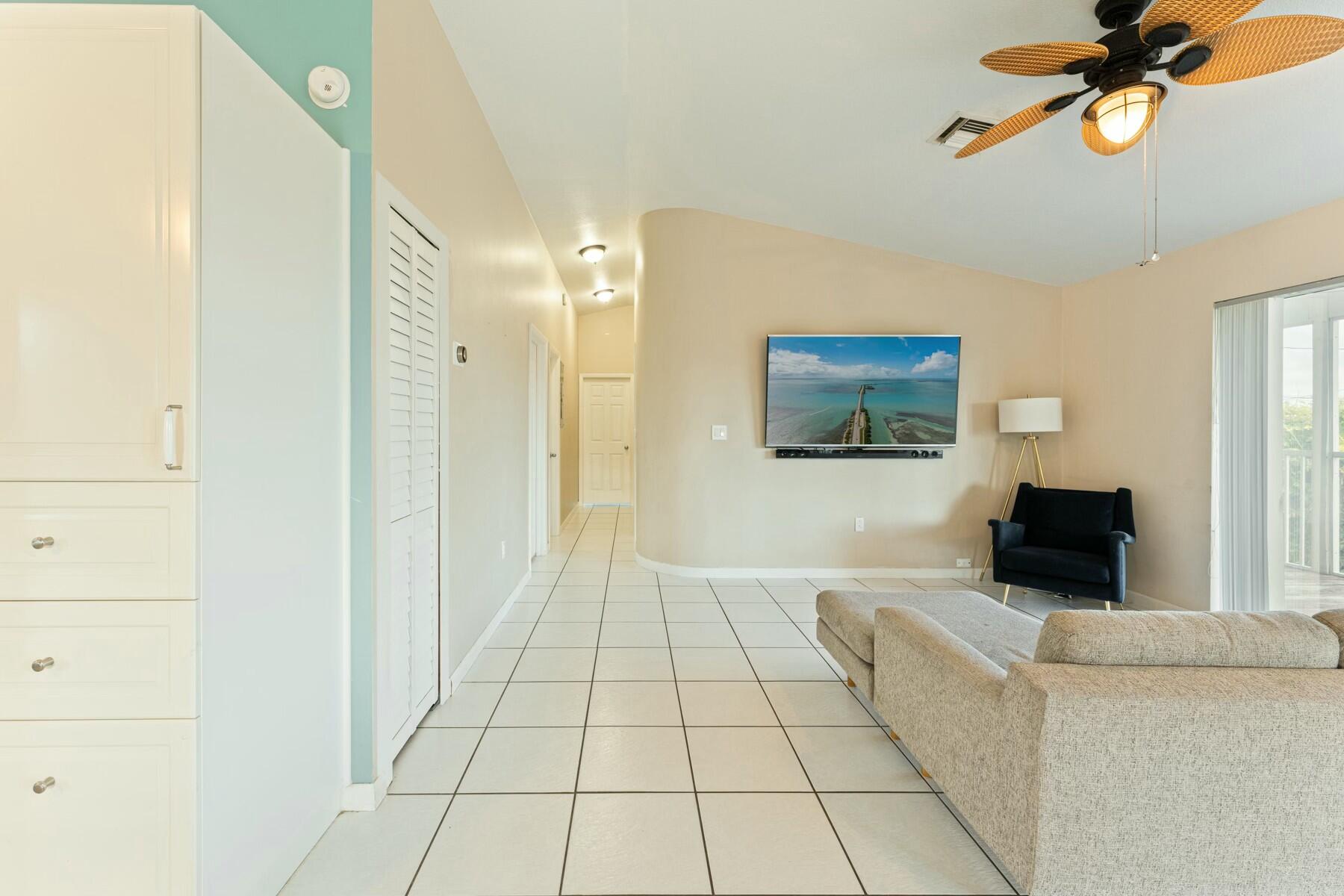 1010 Snapper Lane