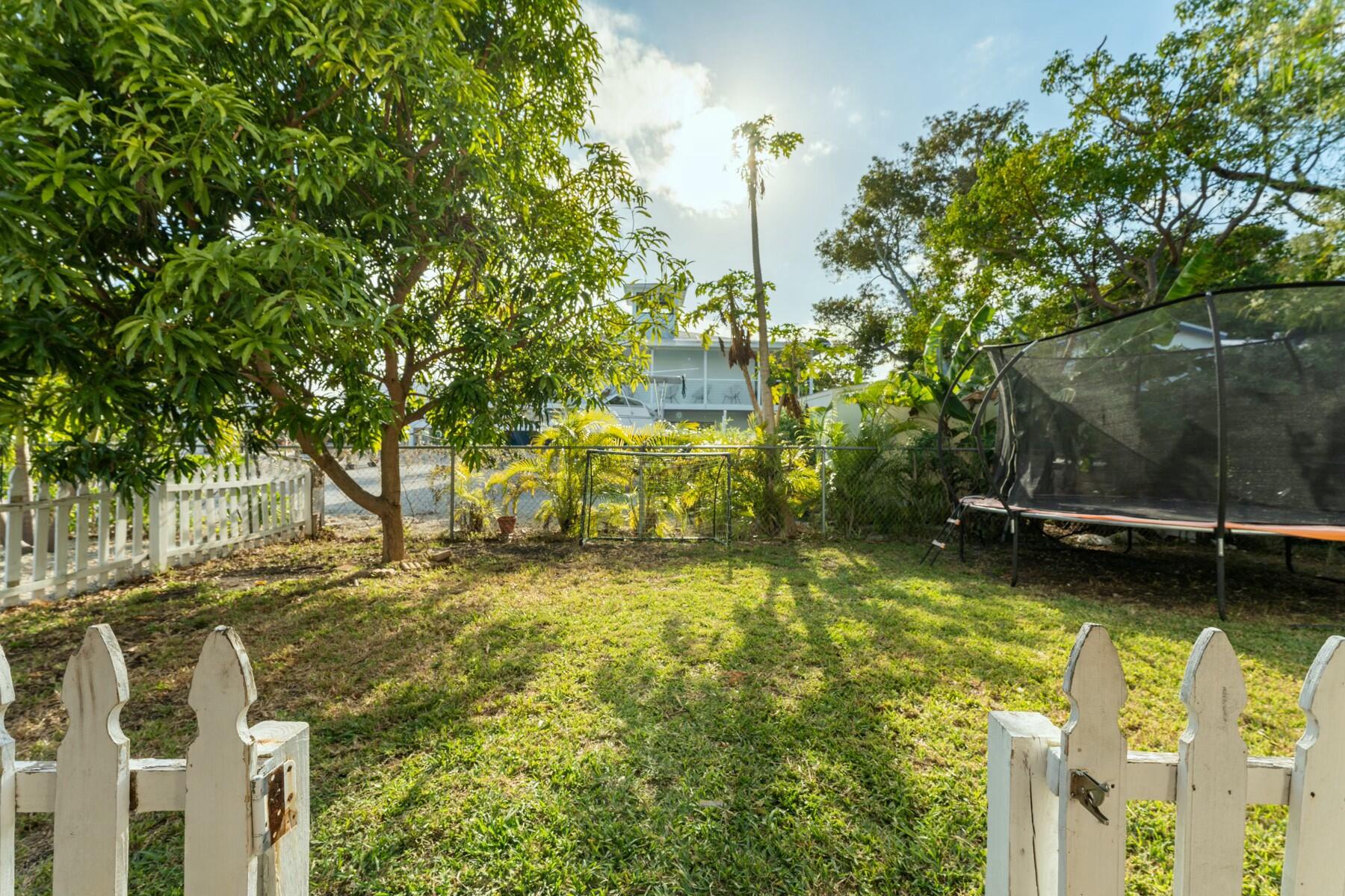 1010 Snapper Lane