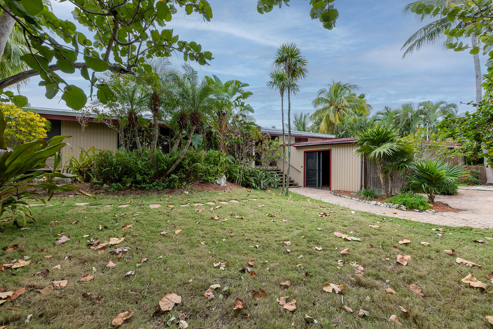 17338 E Dolphin Street