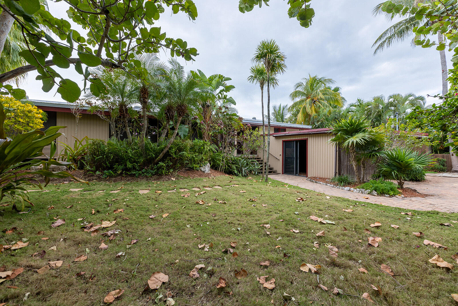 17338 E Dolphin Street