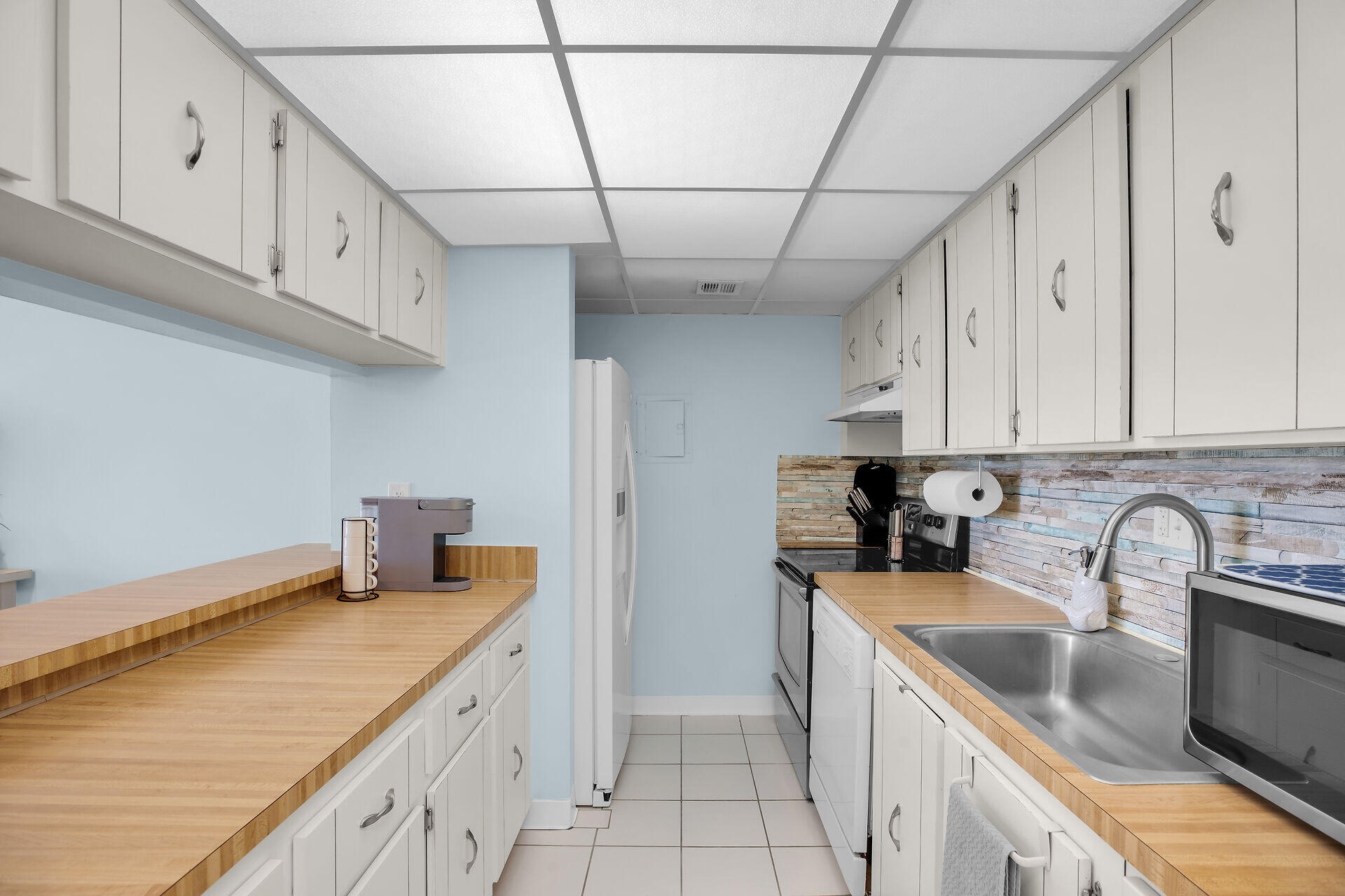 88500 Overseas Highway Unit: 329