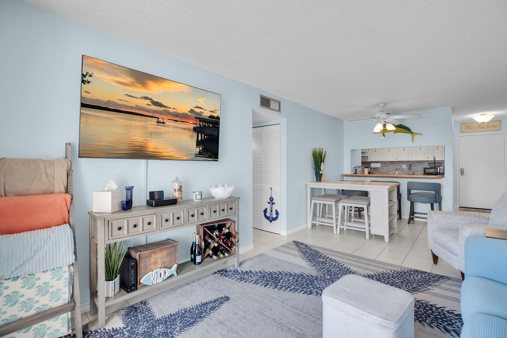 88500 Overseas Highway Unit: 329
