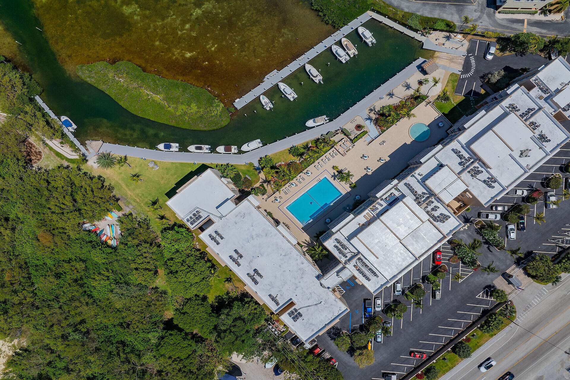 88500 Overseas Highway Unit: 329