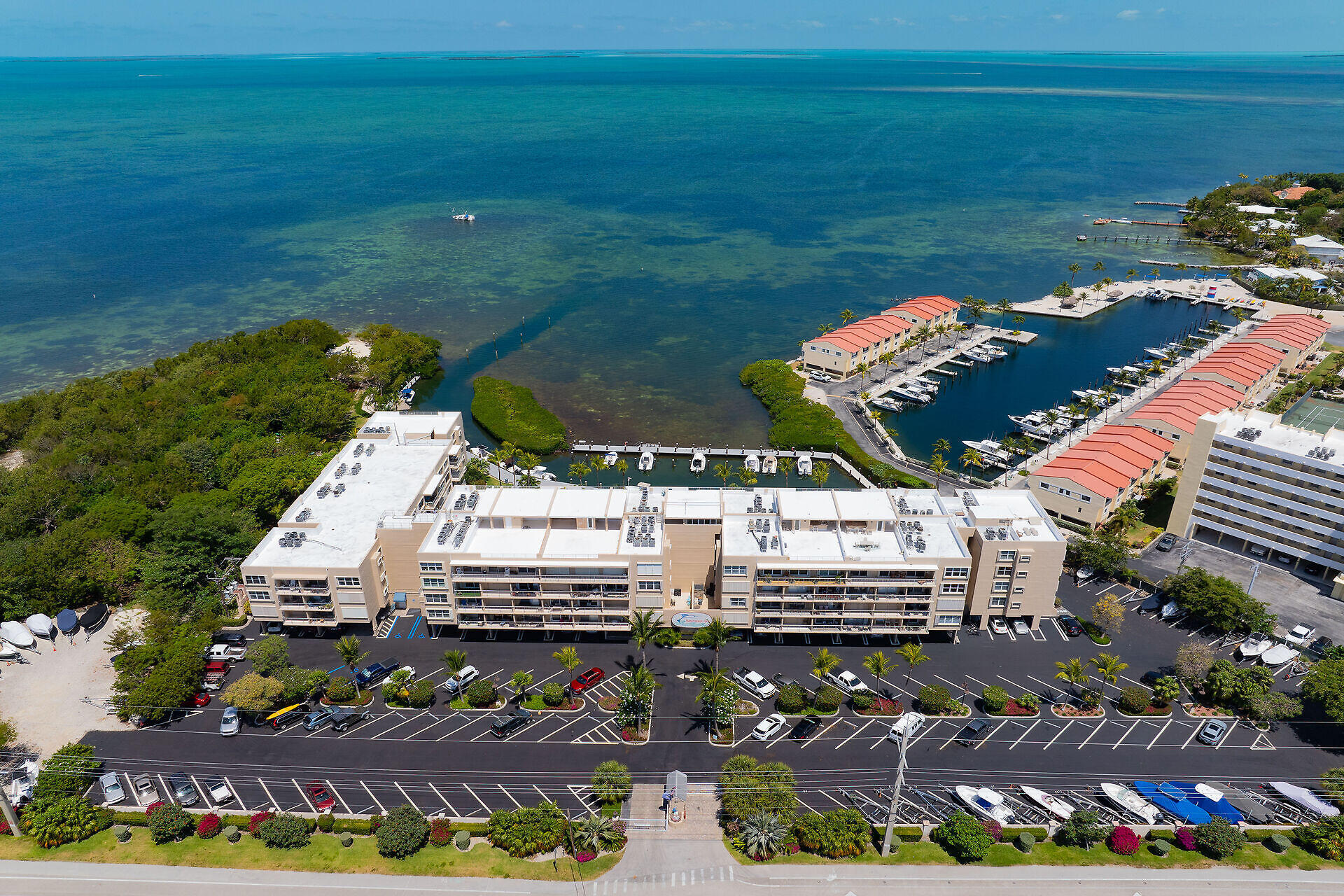 88500 Overseas Highway Unit: 329