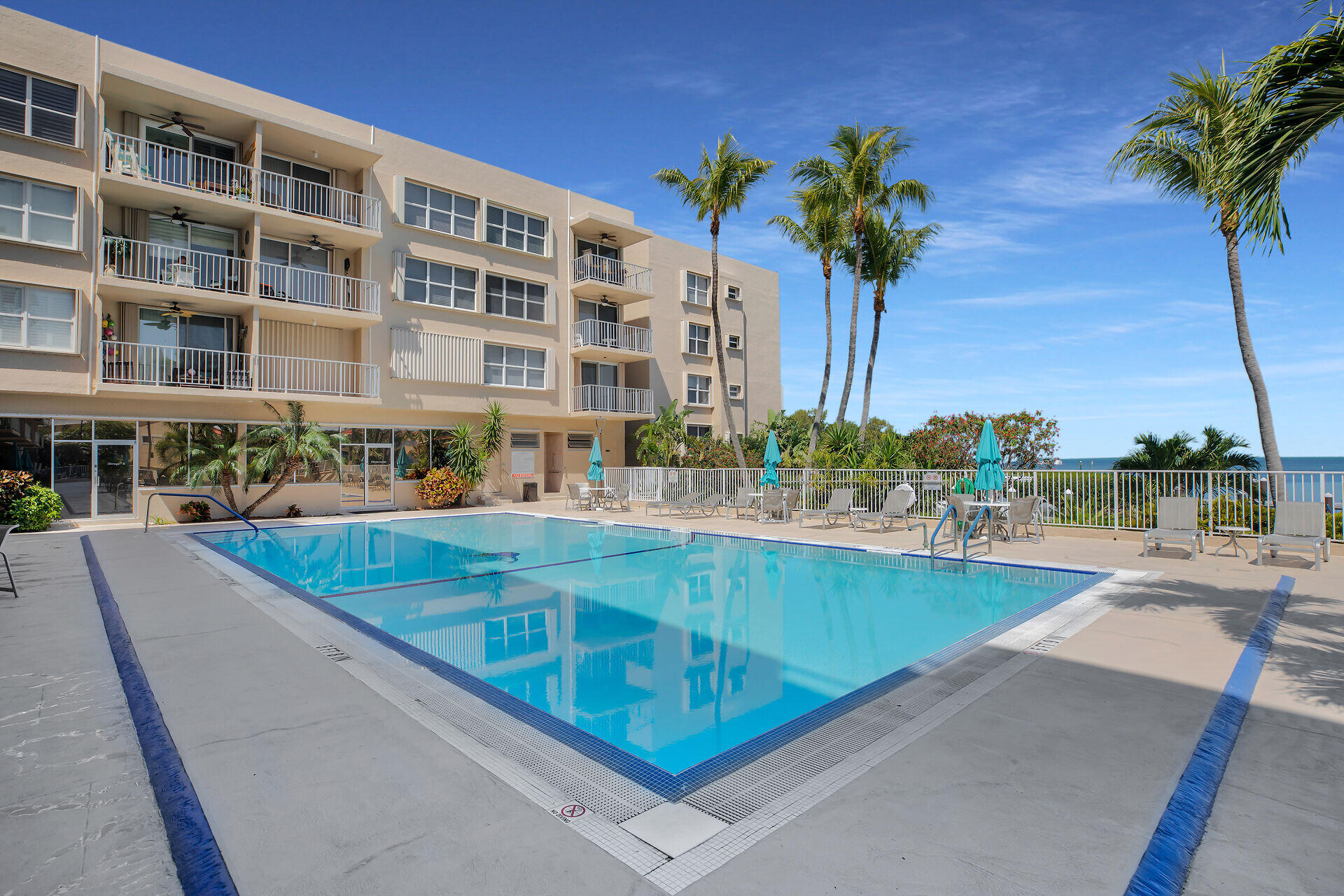 88500 Overseas Highway Unit: 329