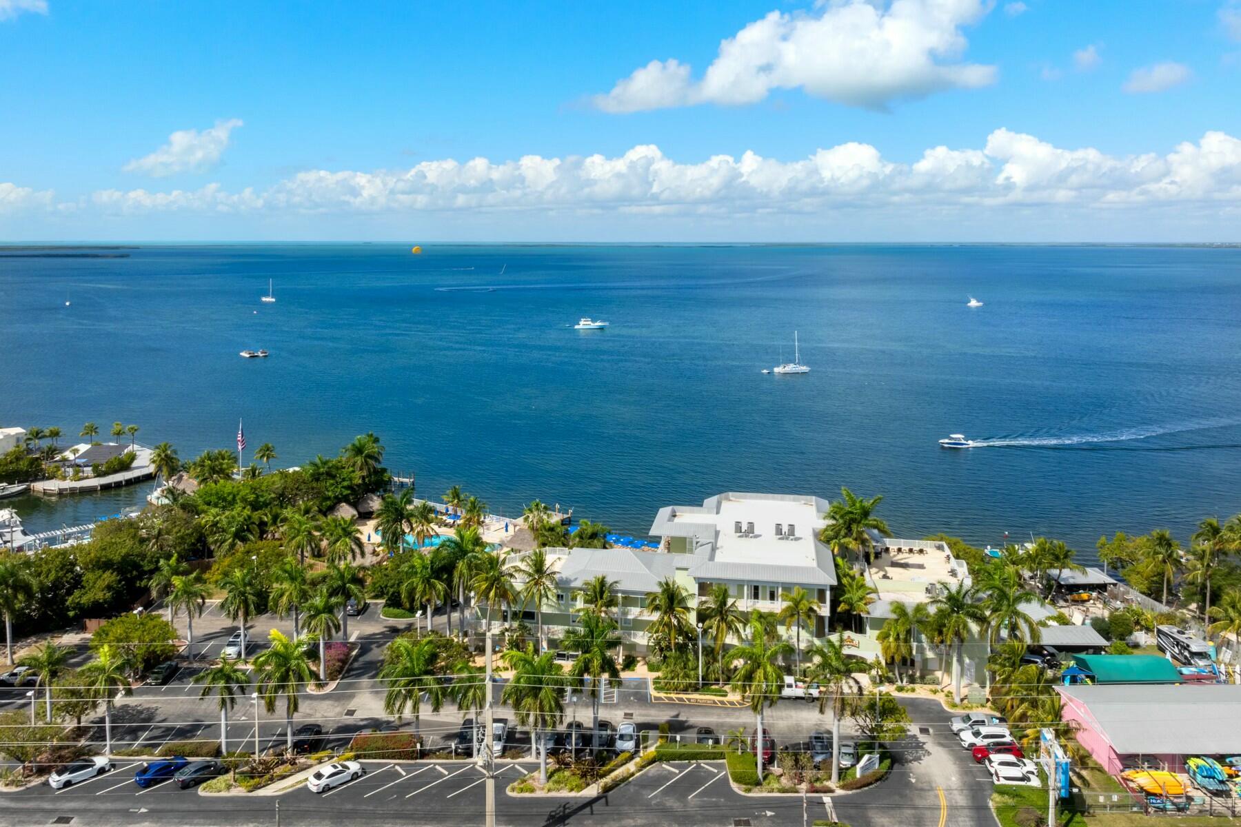104000 Overseas Highway Unit: 5