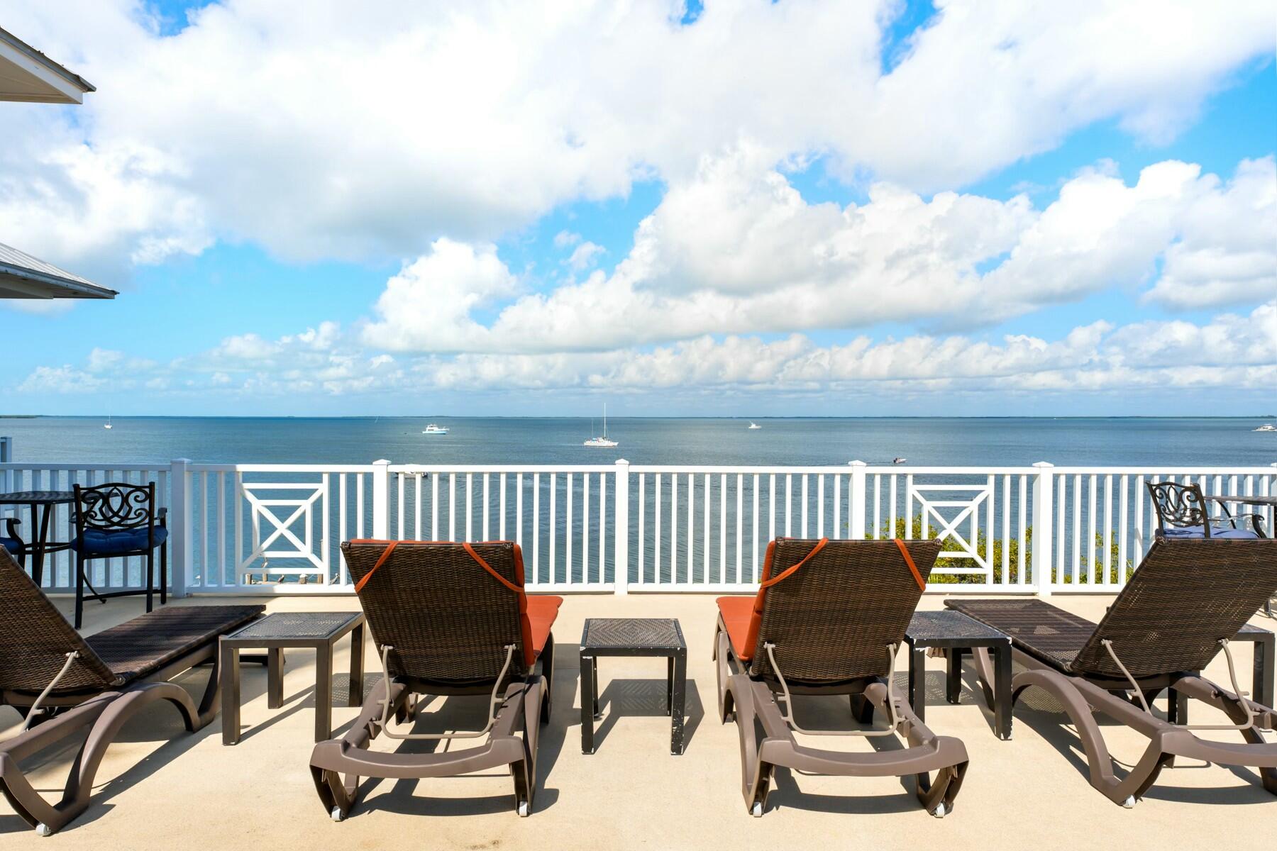 104000 Overseas Highway Unit: 5