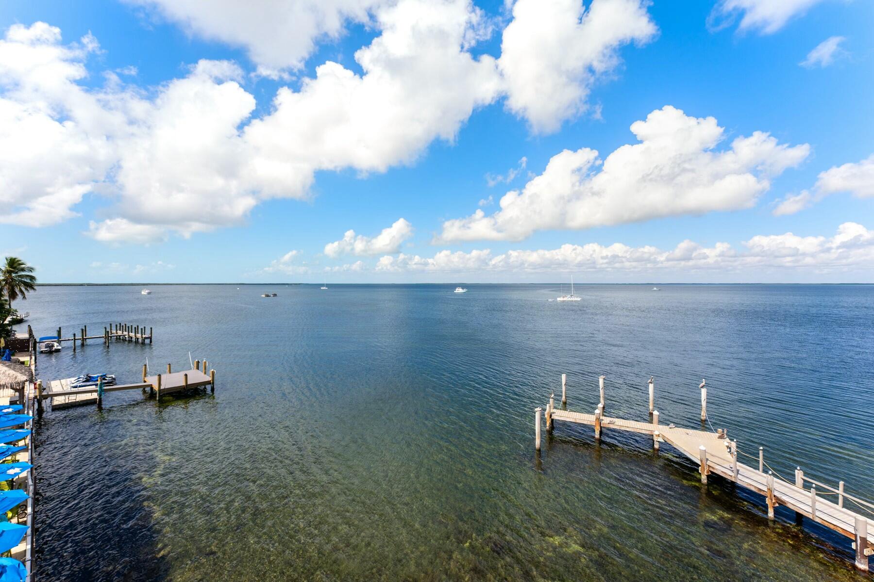 104000 Overseas Highway Unit: 5