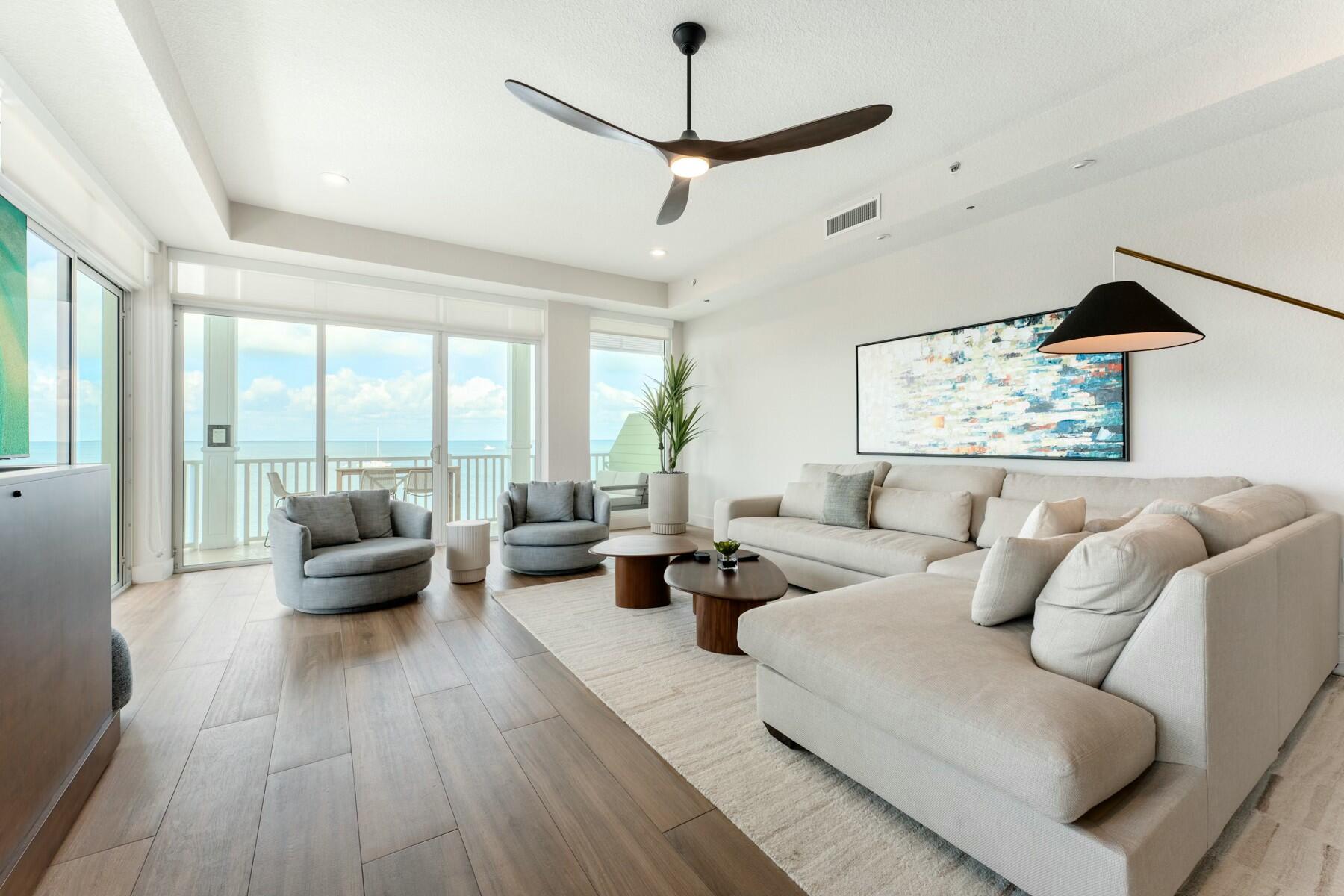 104000 Overseas Highway Unit: 5