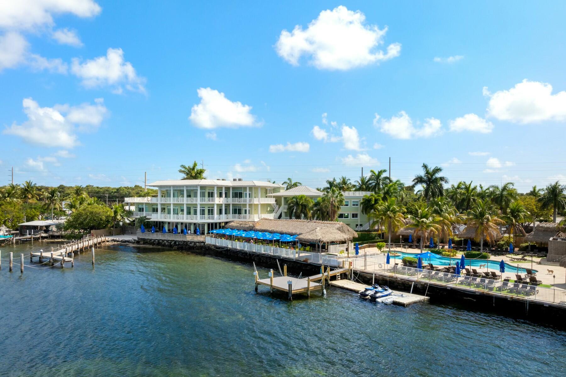 104000 Overseas Highway Unit: 5