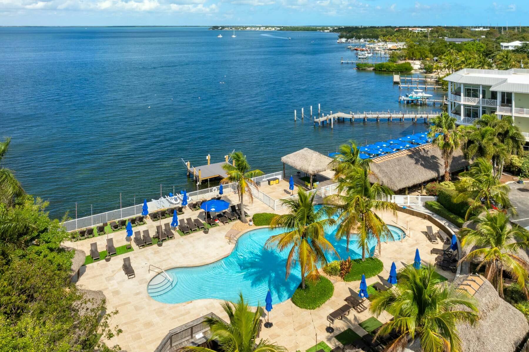 104000 Overseas Highway Unit: 5