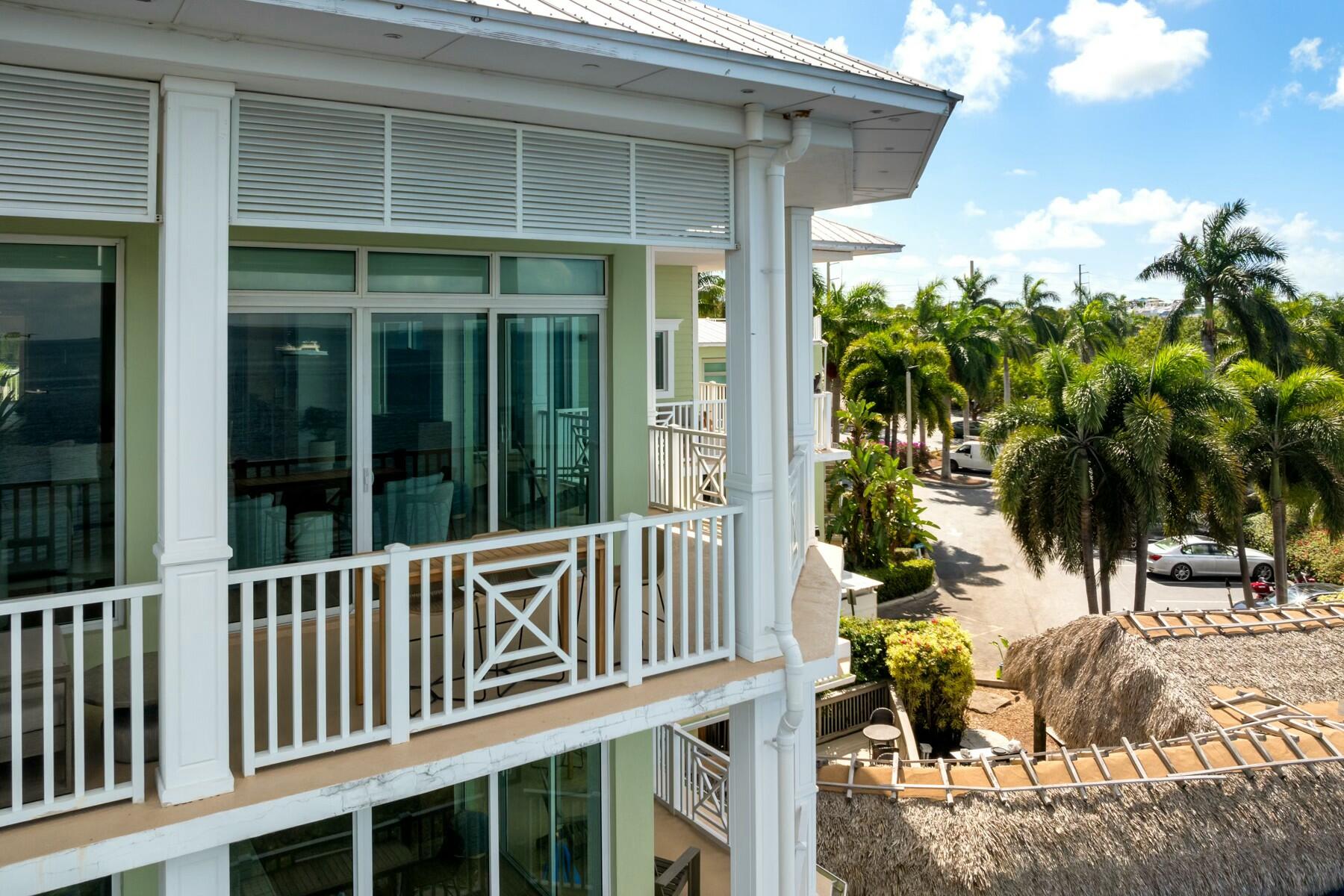 104000 Overseas Highway Unit: 5