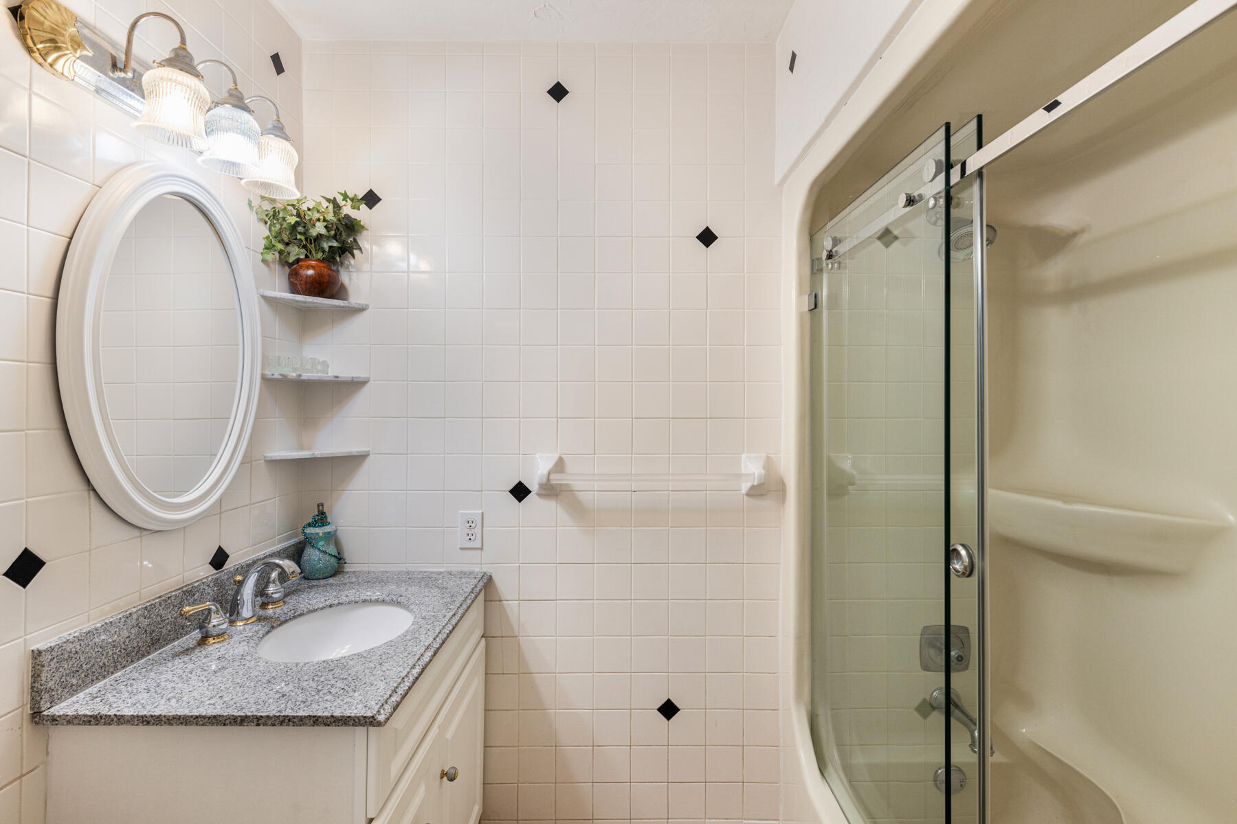 120 Pirates Cove Drive