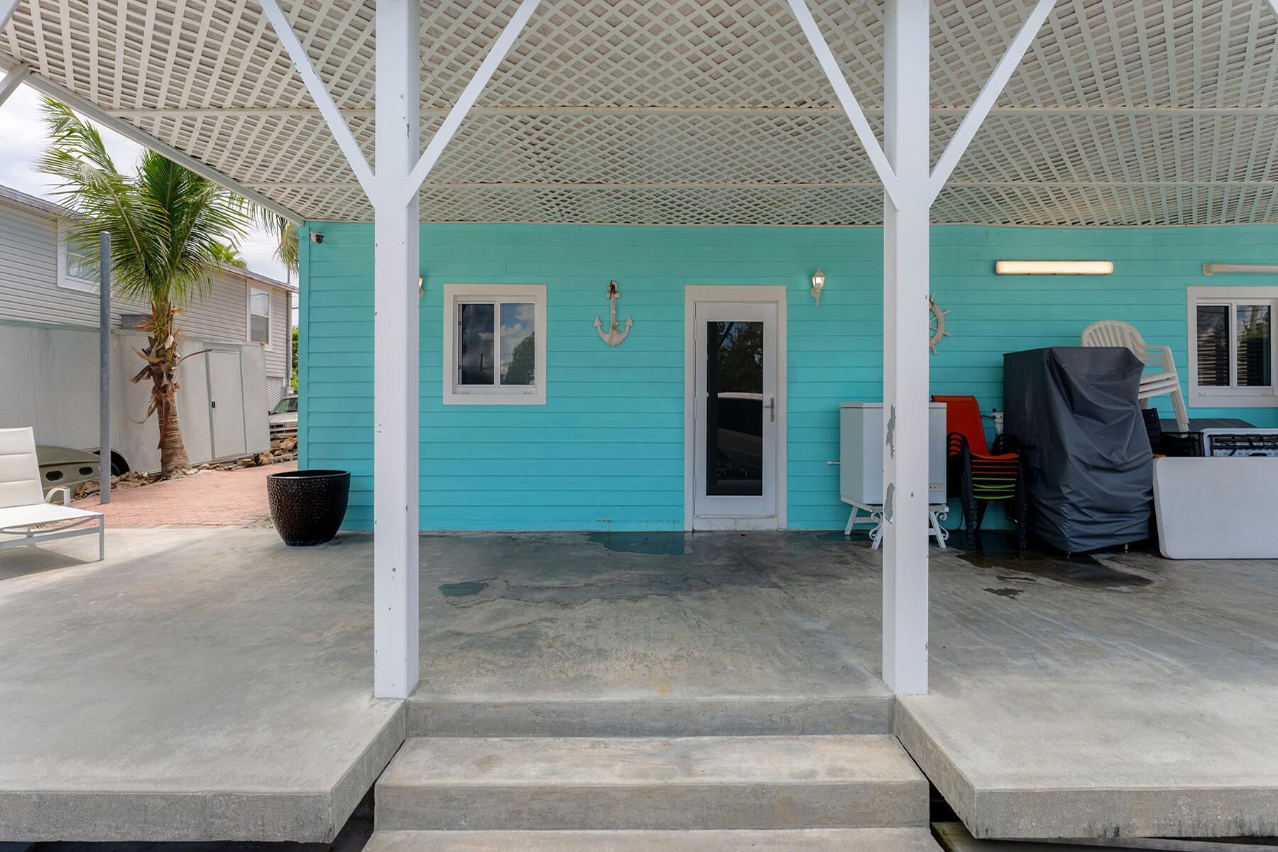 104 Buttonwood Lane
