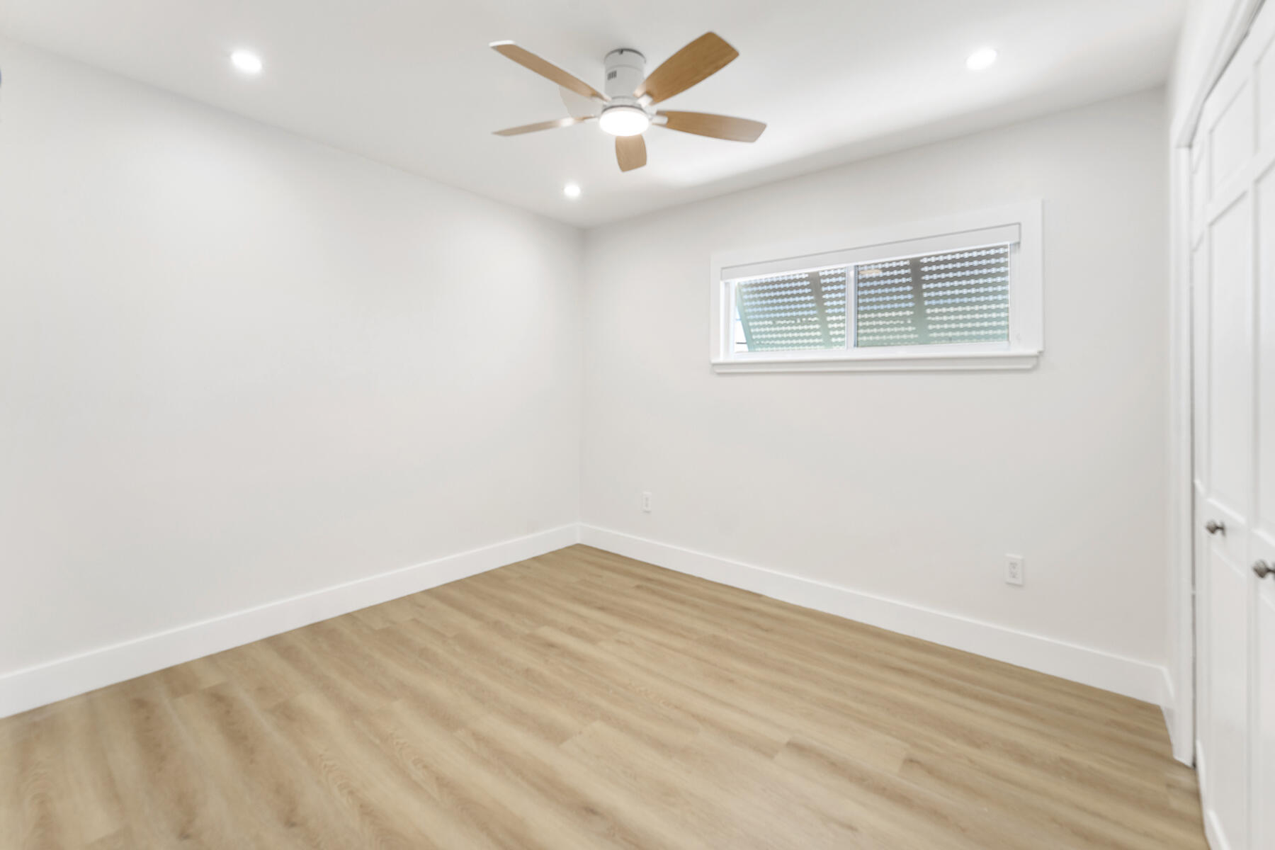 104 Buttonwood Lane
