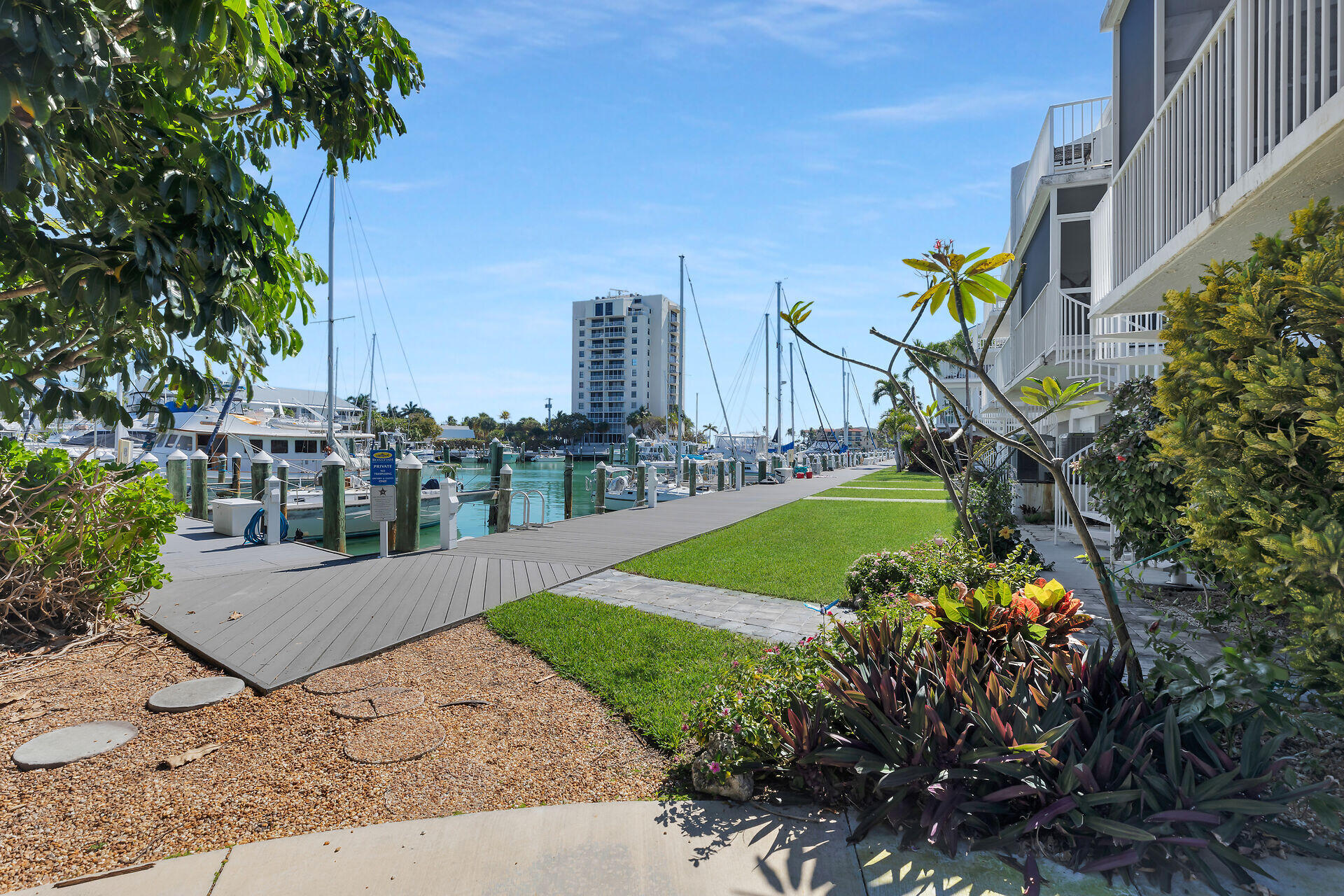 95 Coco Plum Drive Unit: 5E