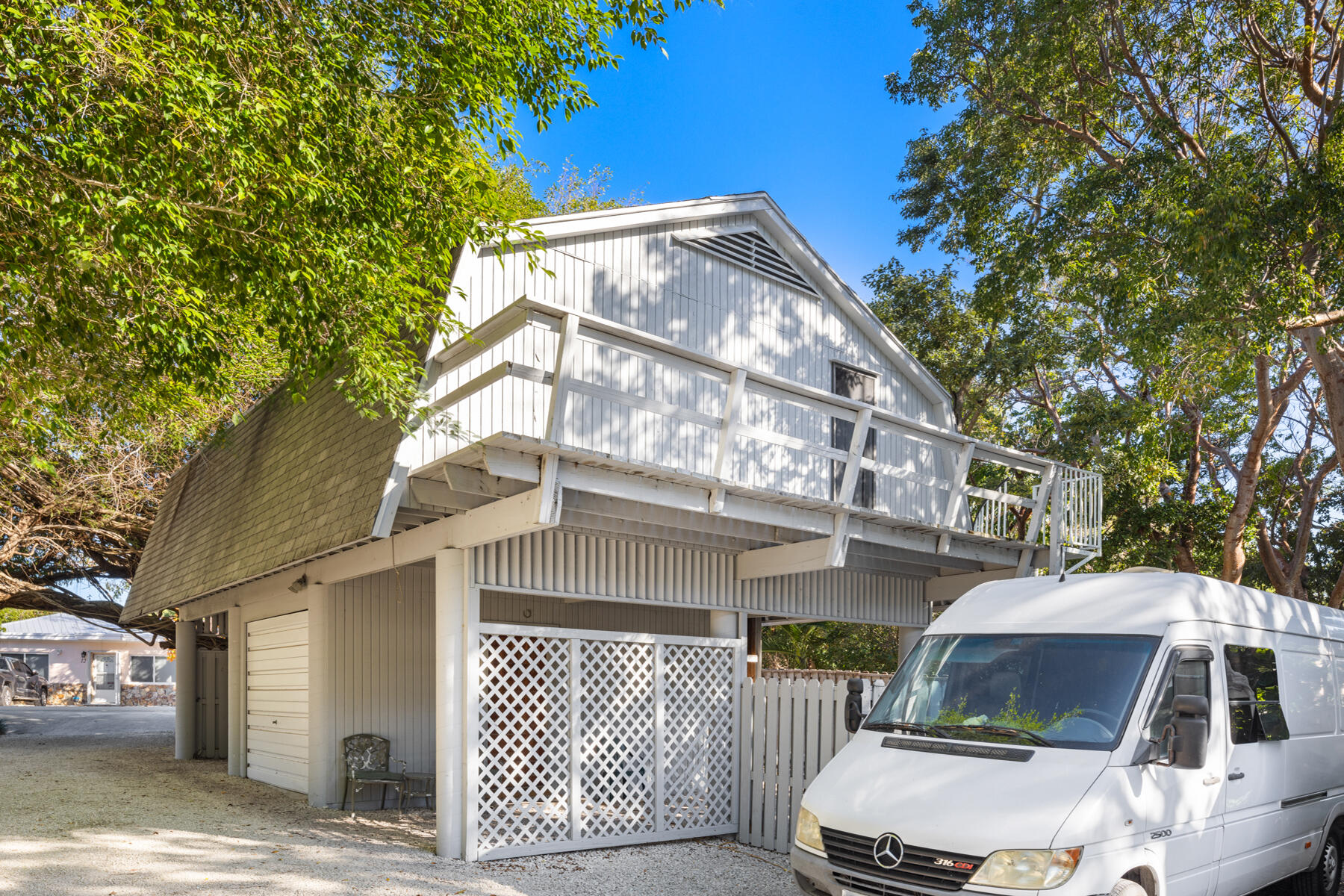 11 Bay Road