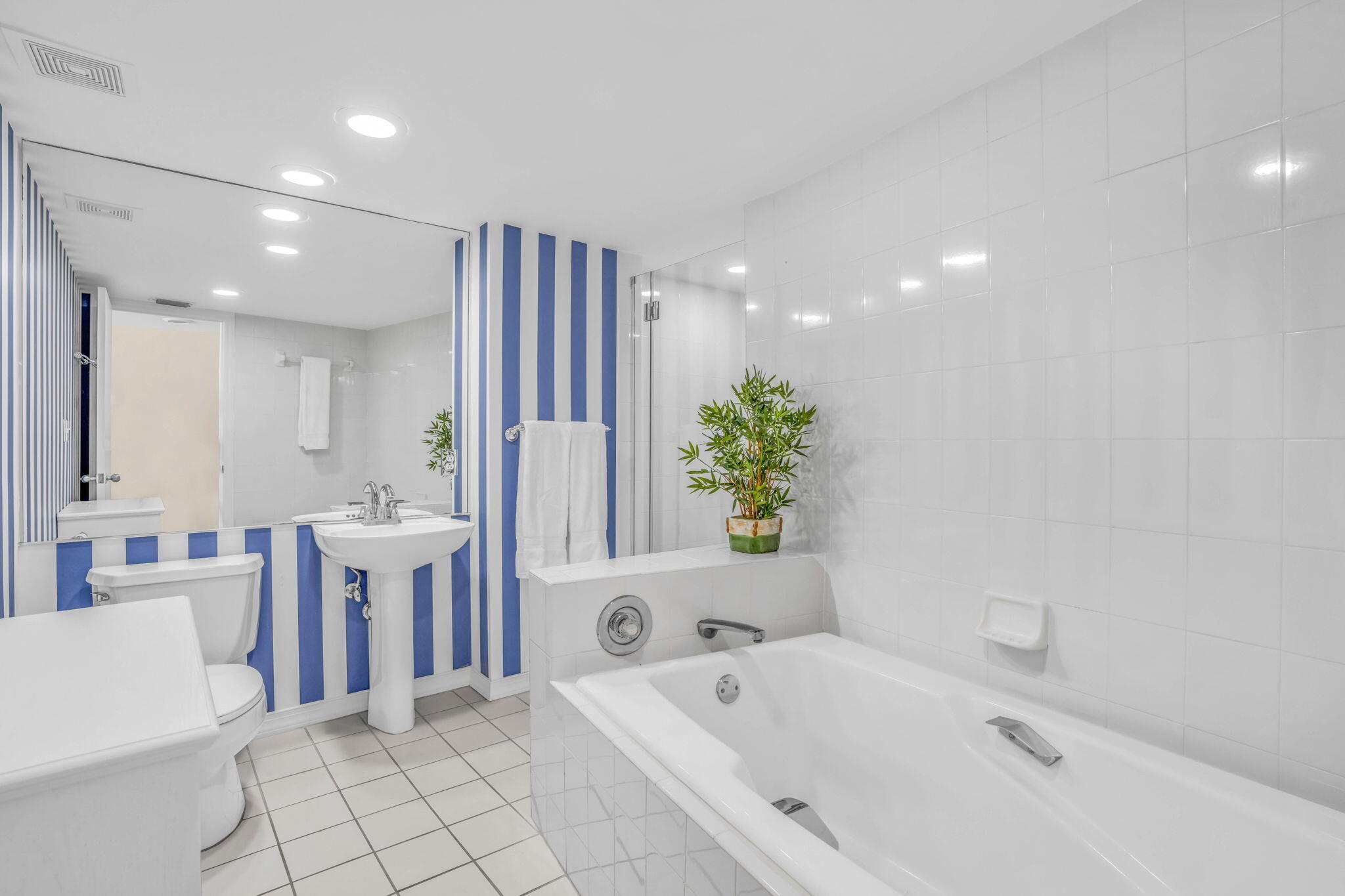 87851 Old Highway Unit: K33