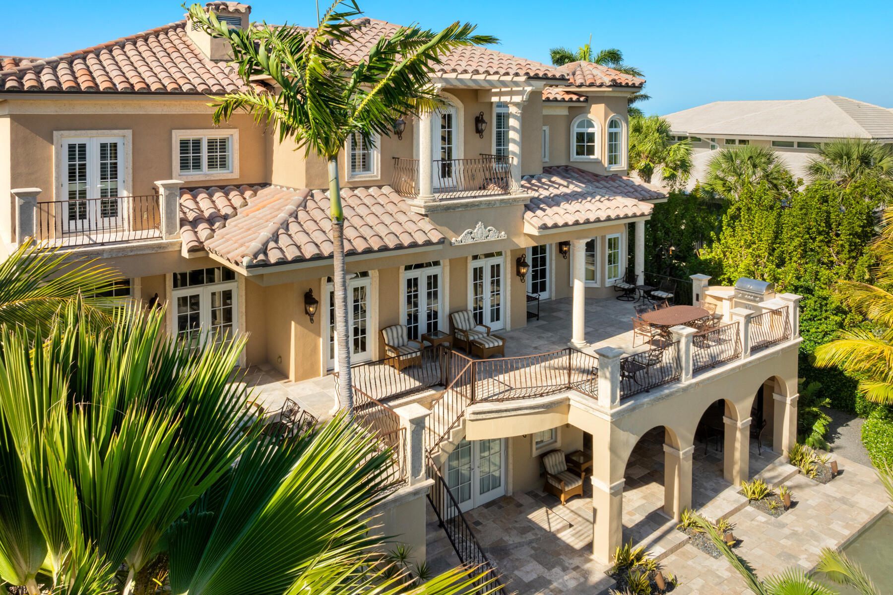 69 Cannon Royal Drive