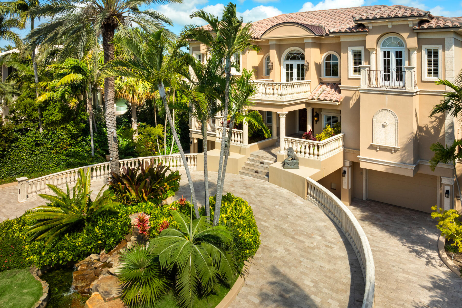 69 Cannon Royal Drive