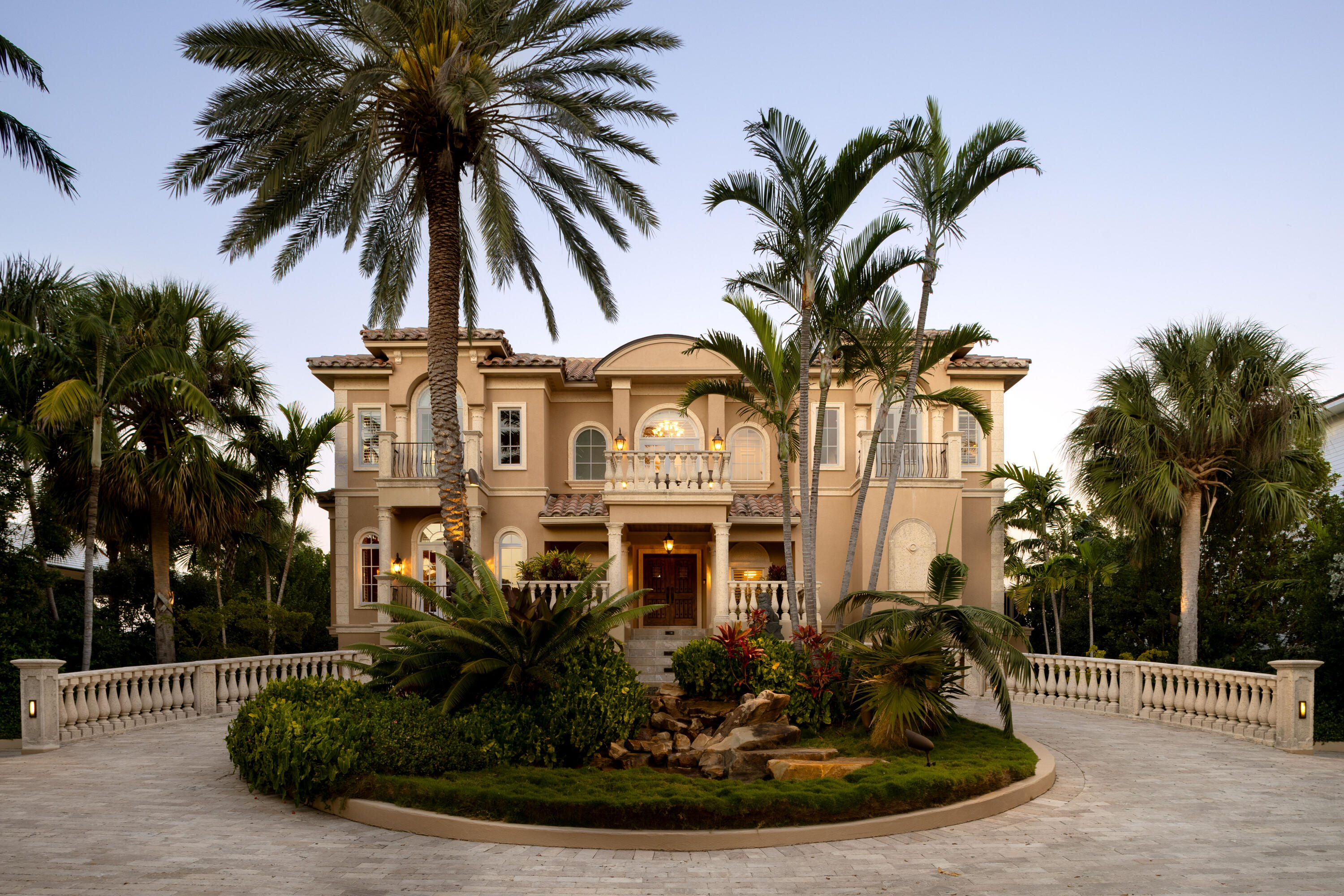 69 Cannon Royal Drive