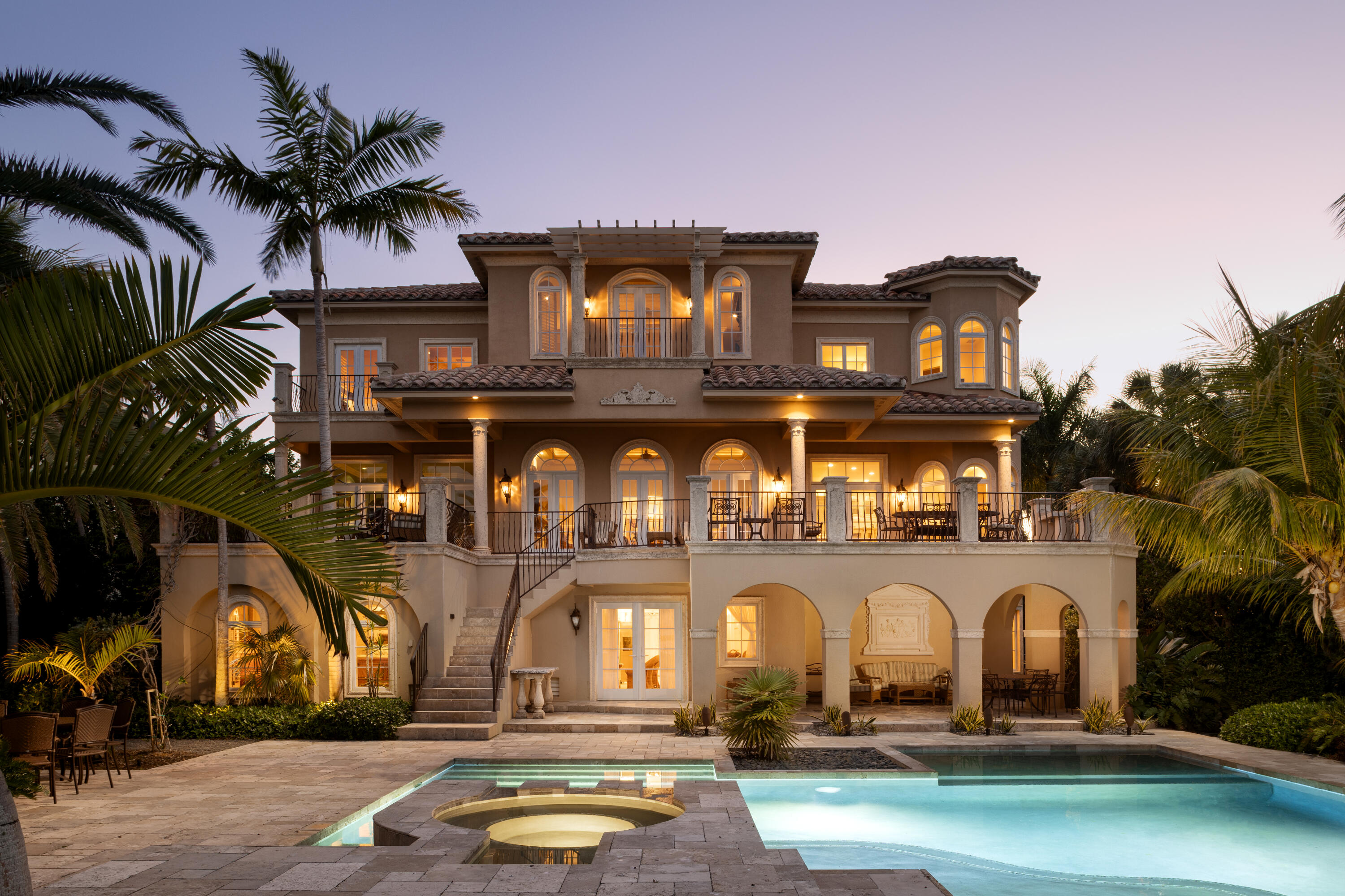 69 Cannon Royal Drive
