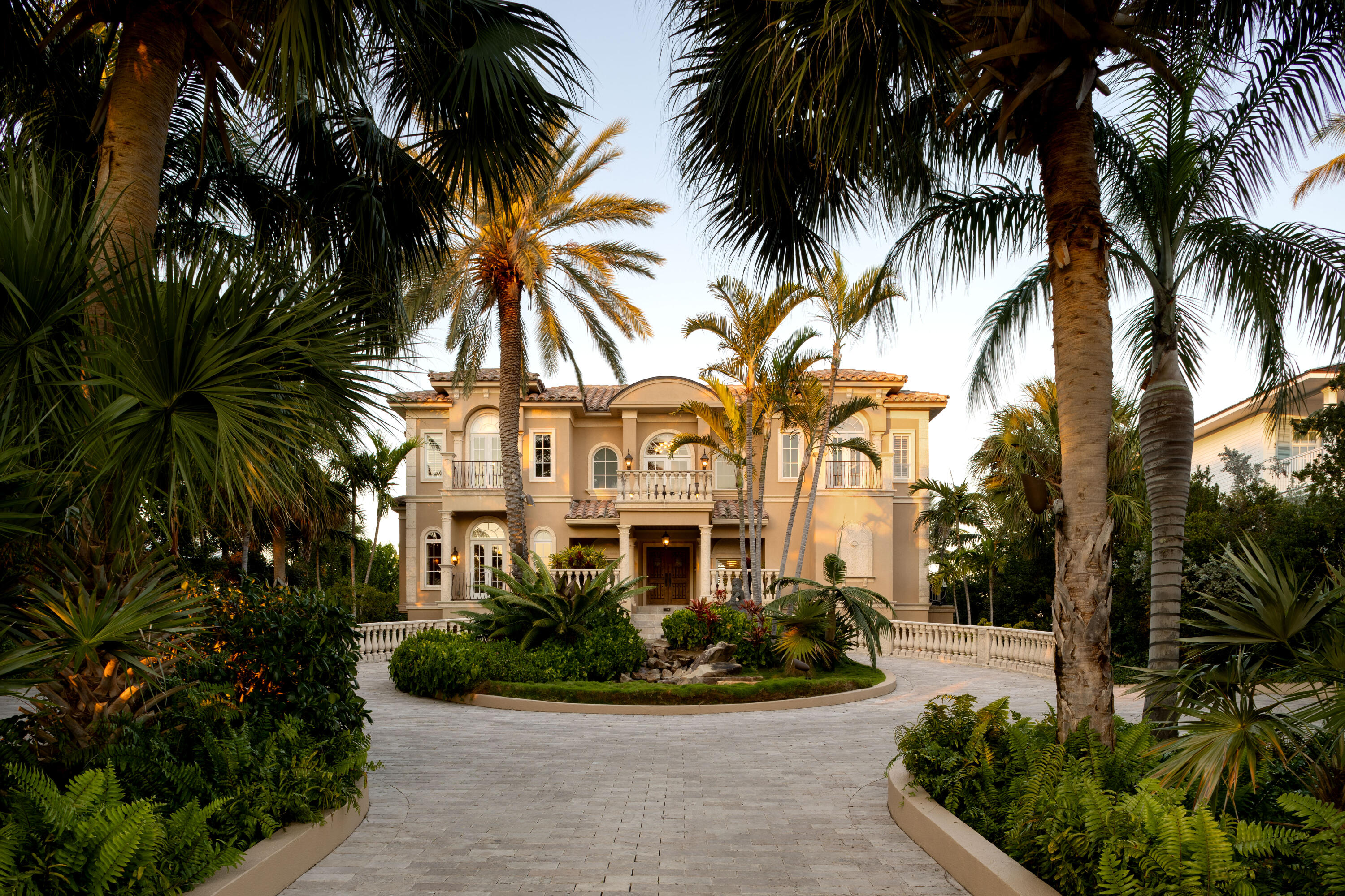 69 Cannon Royal Drive