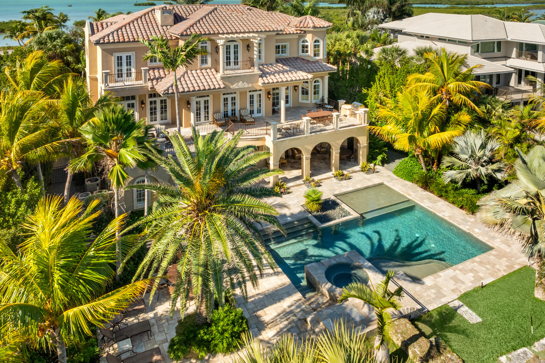 69 Cannon Royal Drive