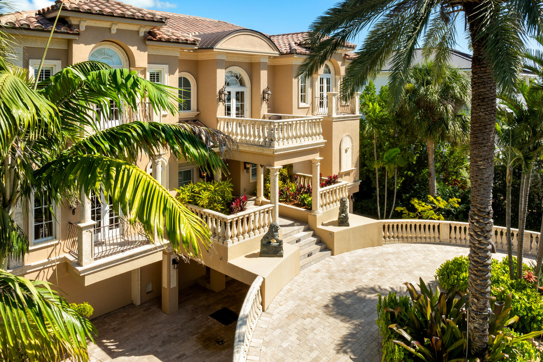 69 Cannon Royal Drive