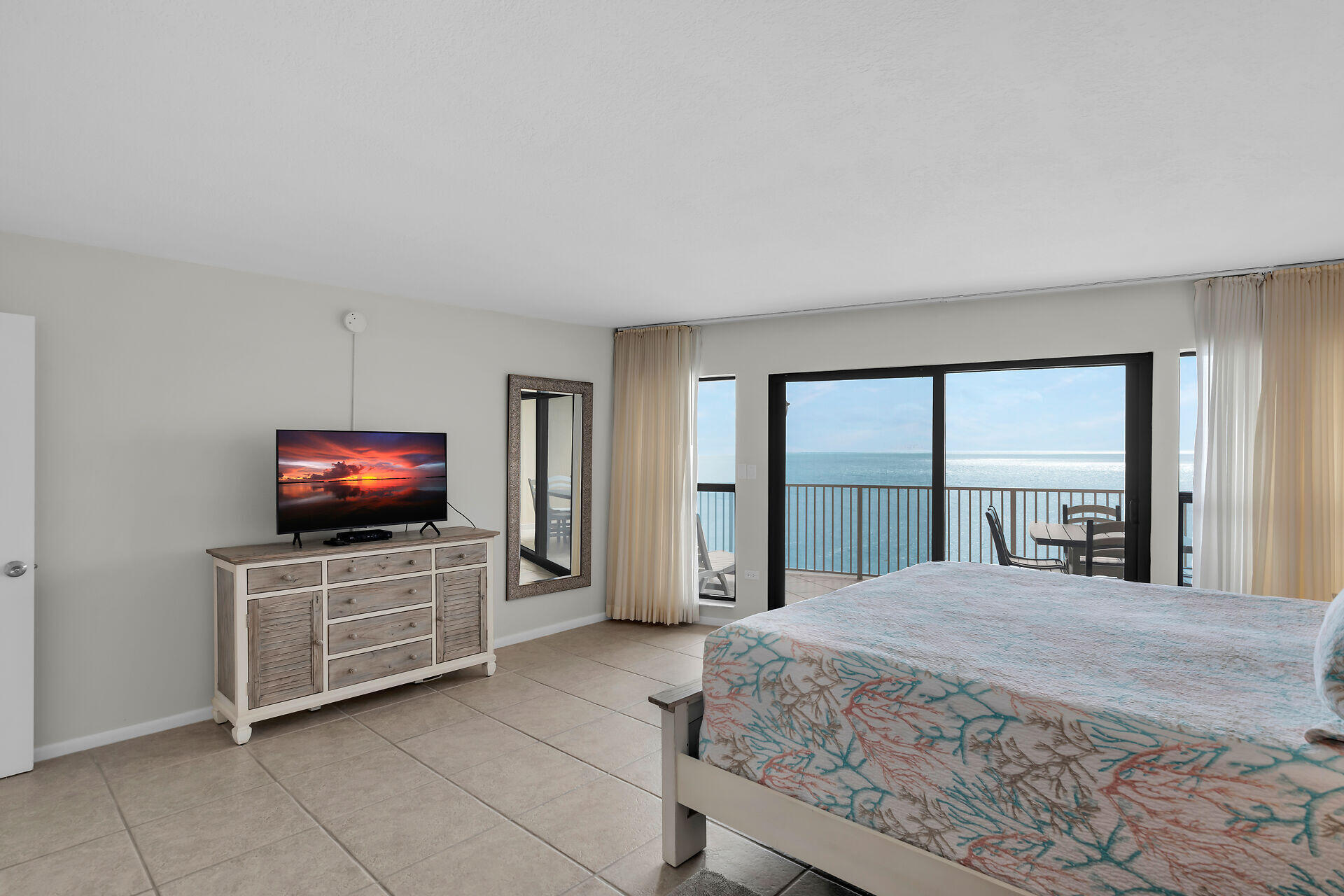 1133 W Ocean Drive Unit: 26