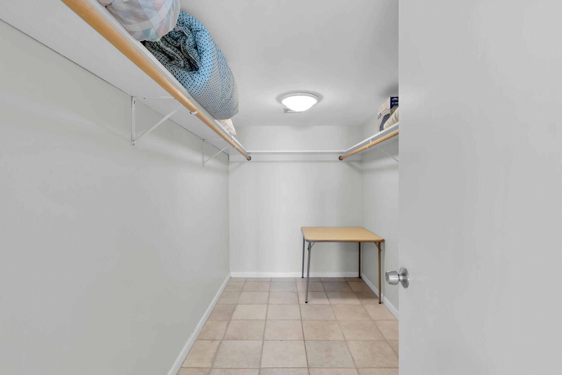 1133 W Ocean Drive Unit: 26