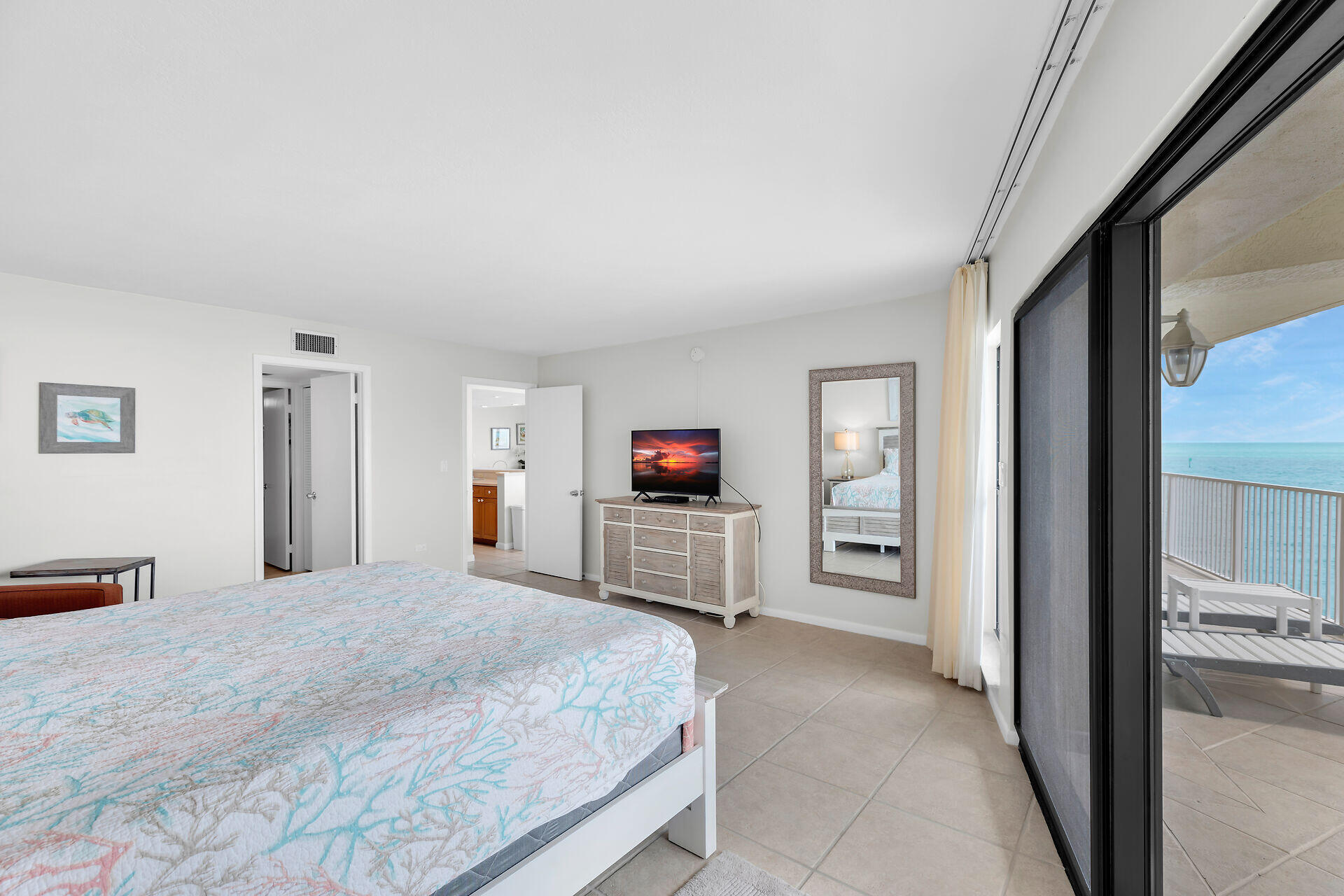 1133 W Ocean Drive Unit: 26