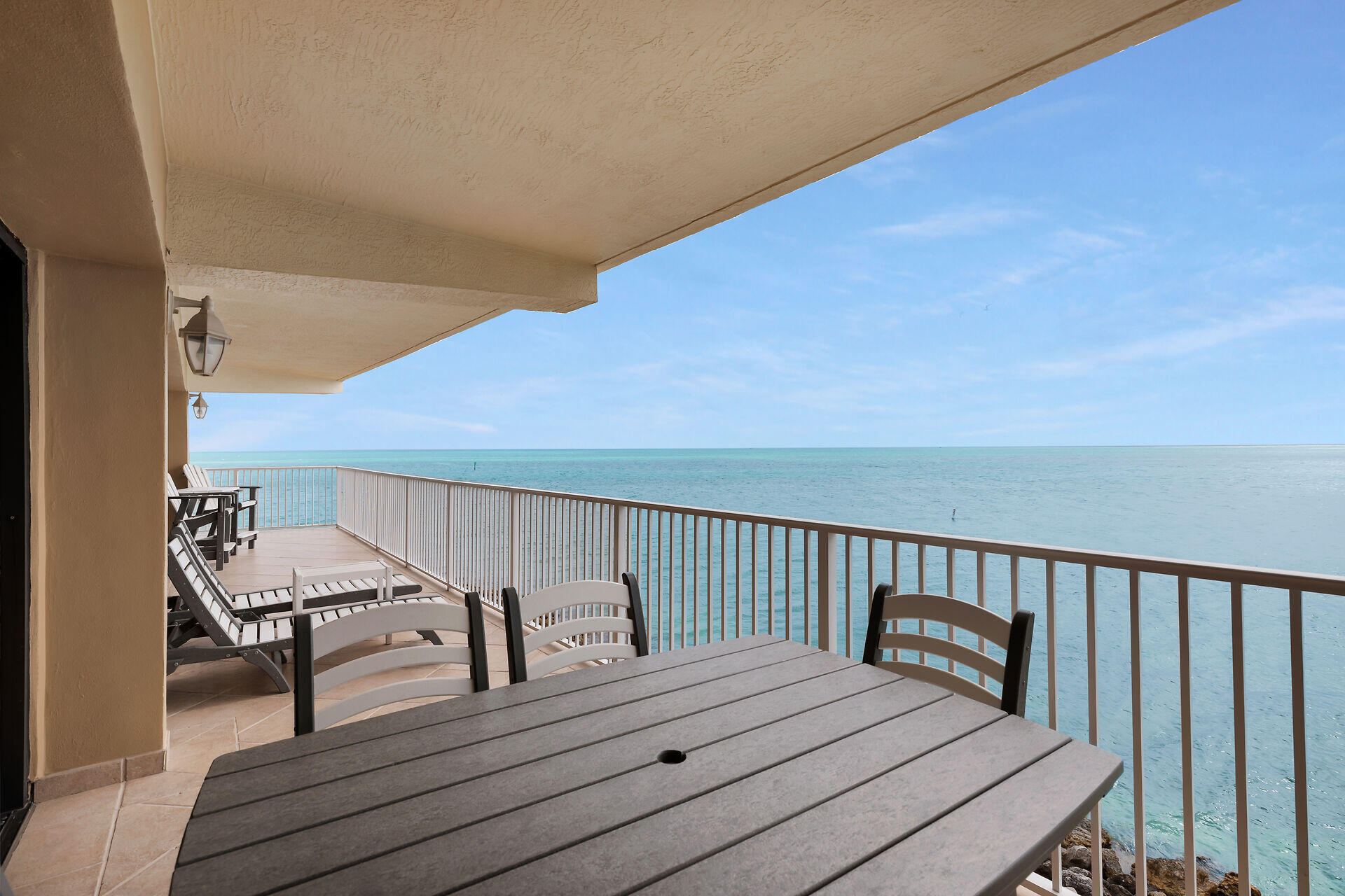 1133 W Ocean Drive Unit: 26