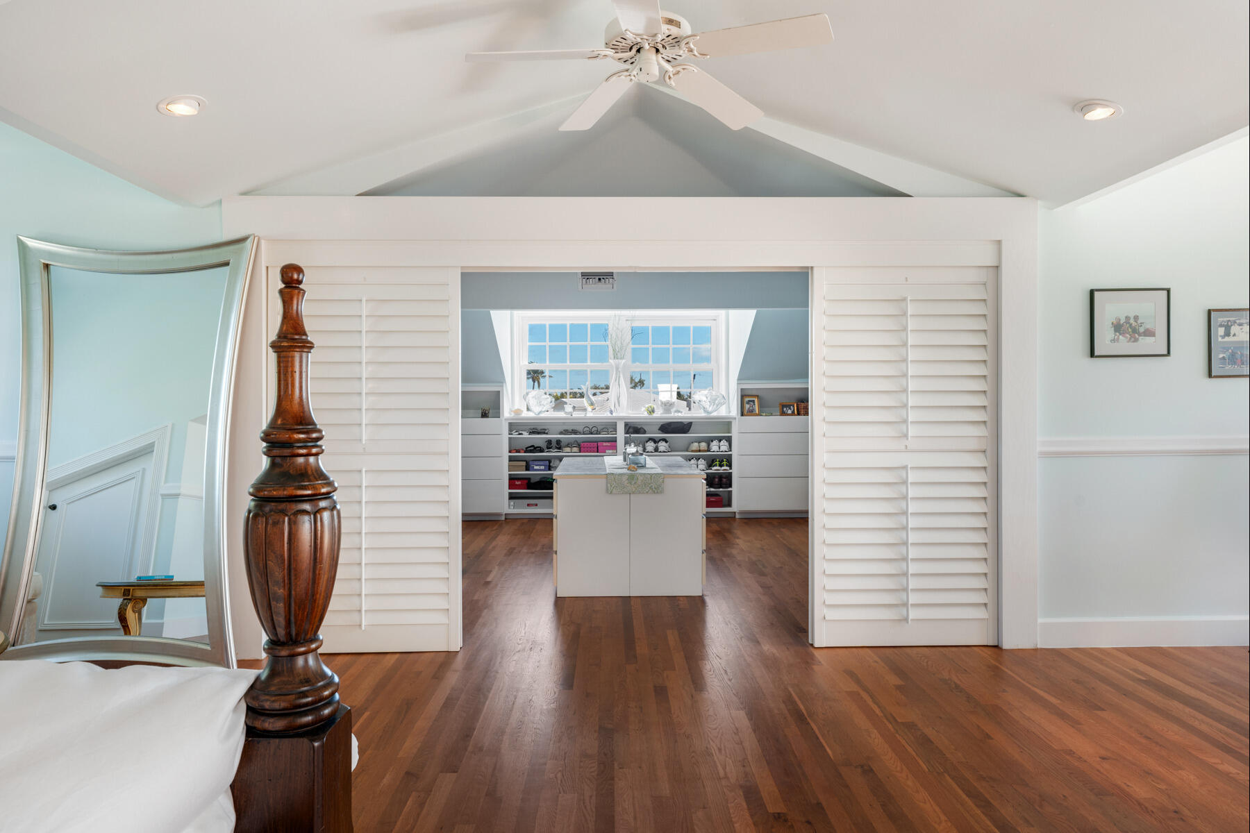 415 Palm Drive