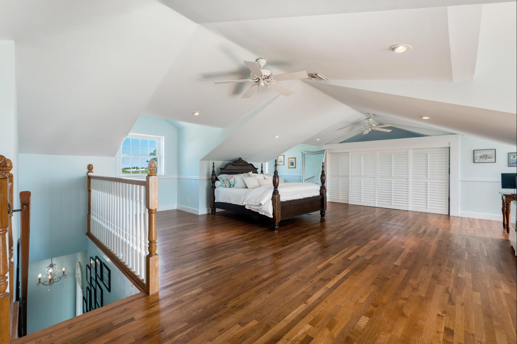 415 Palm Drive