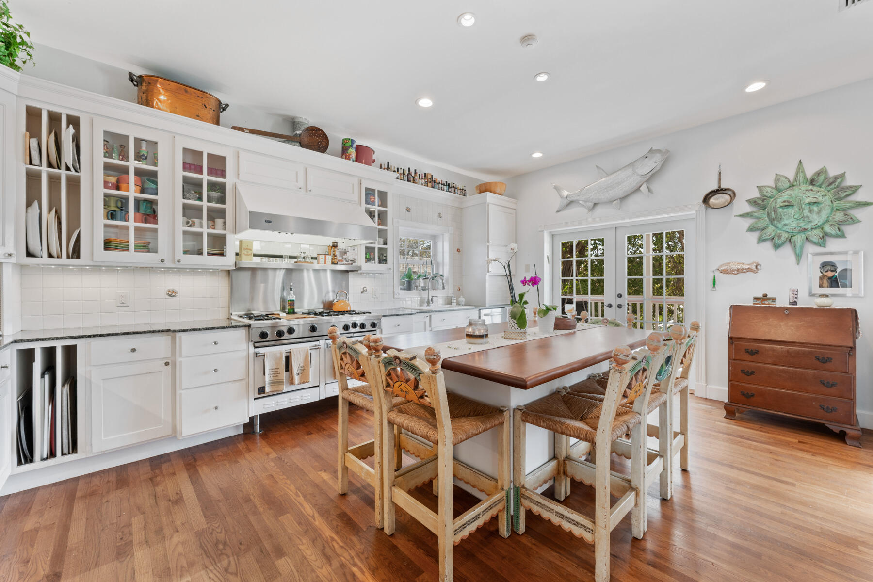 415 Palm Drive