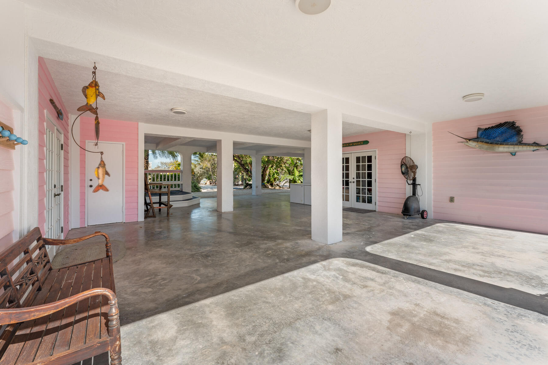 415 Palm Drive