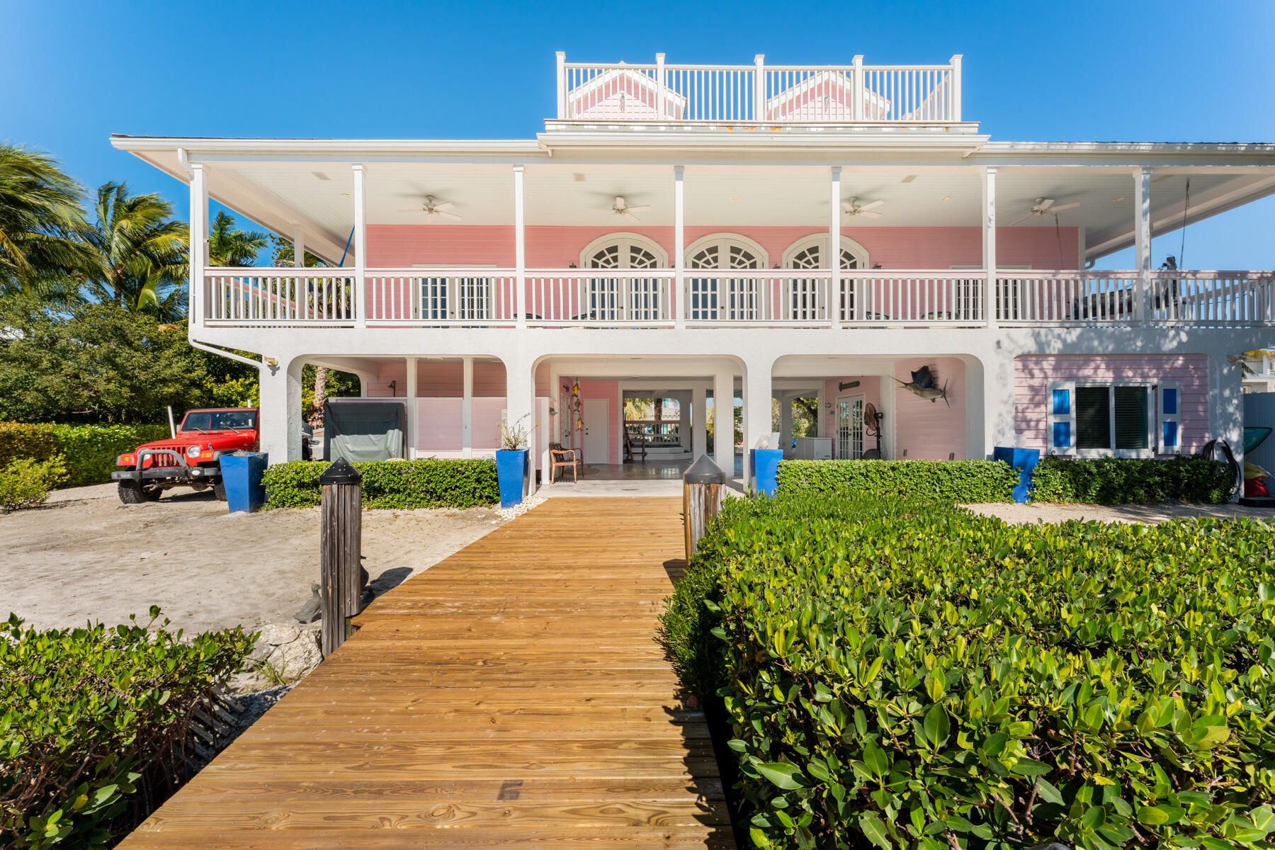 415 Palm Drive