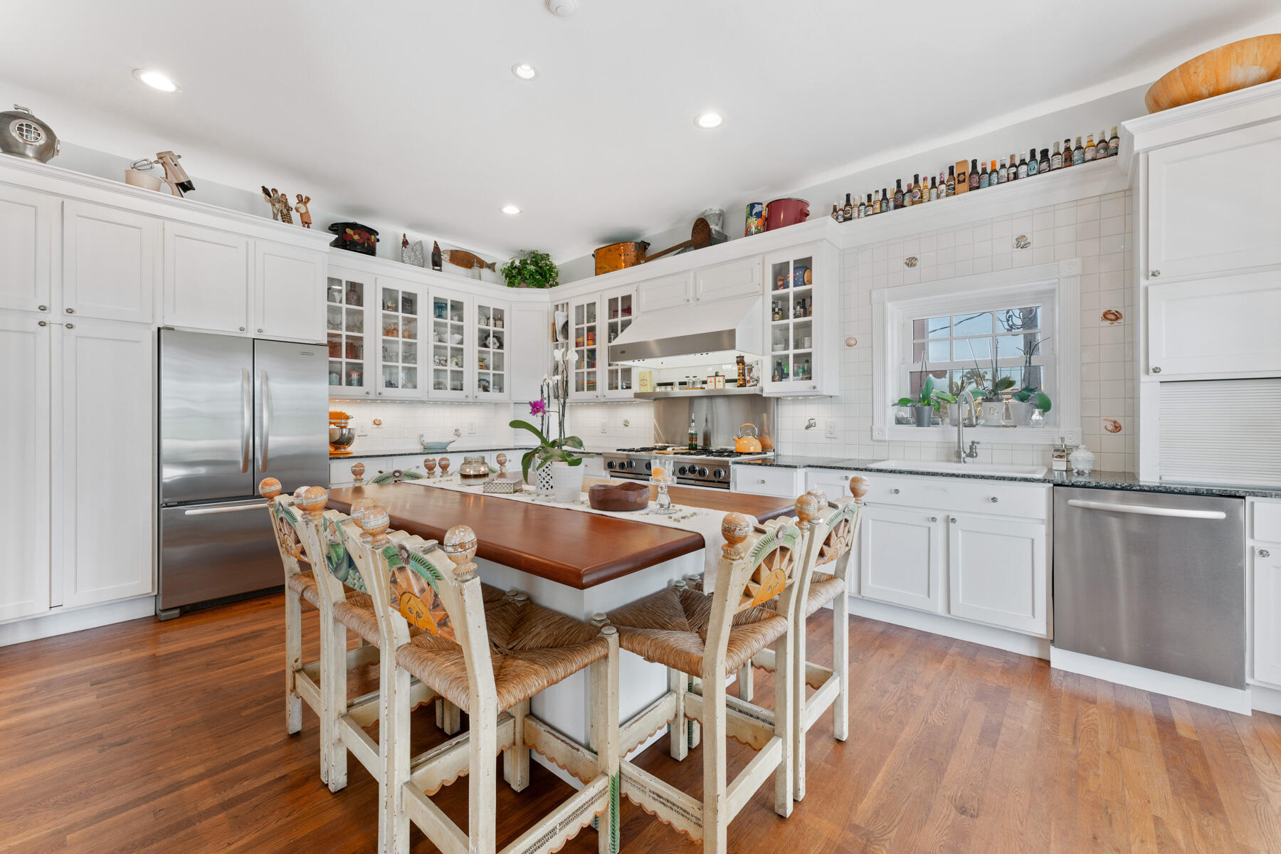 415 Palm Drive