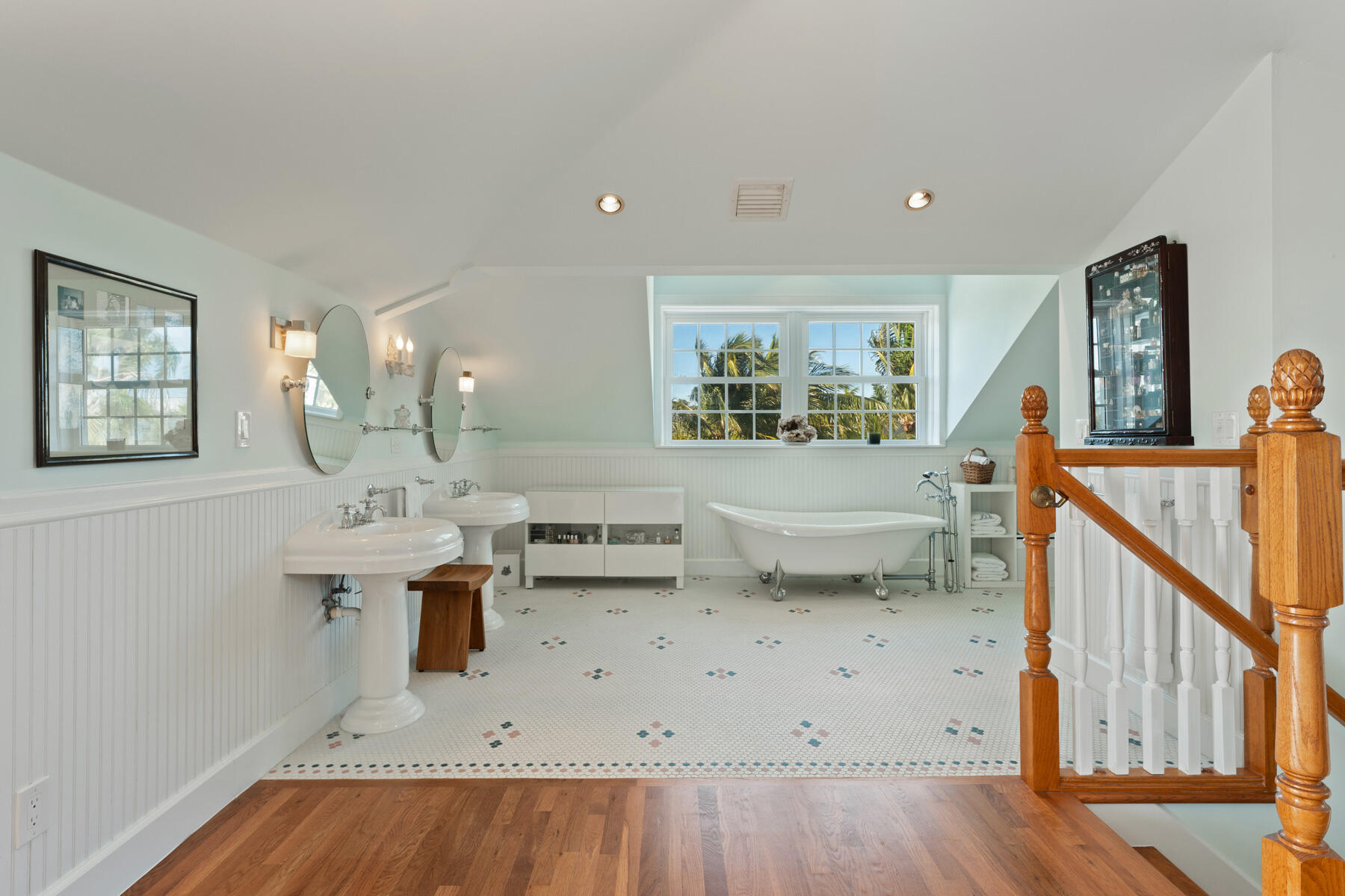 415 Palm Drive