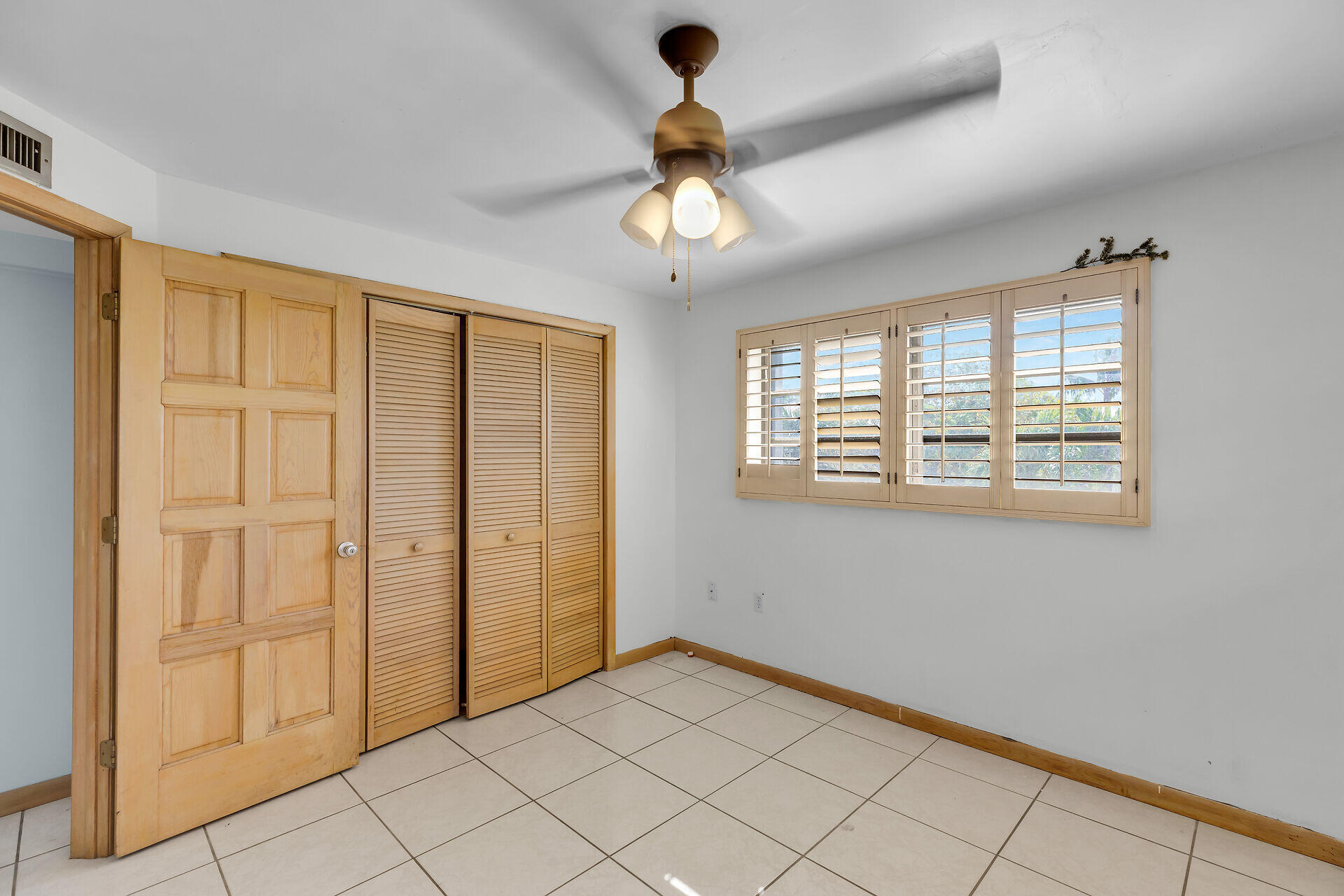 132 N Indies Drive