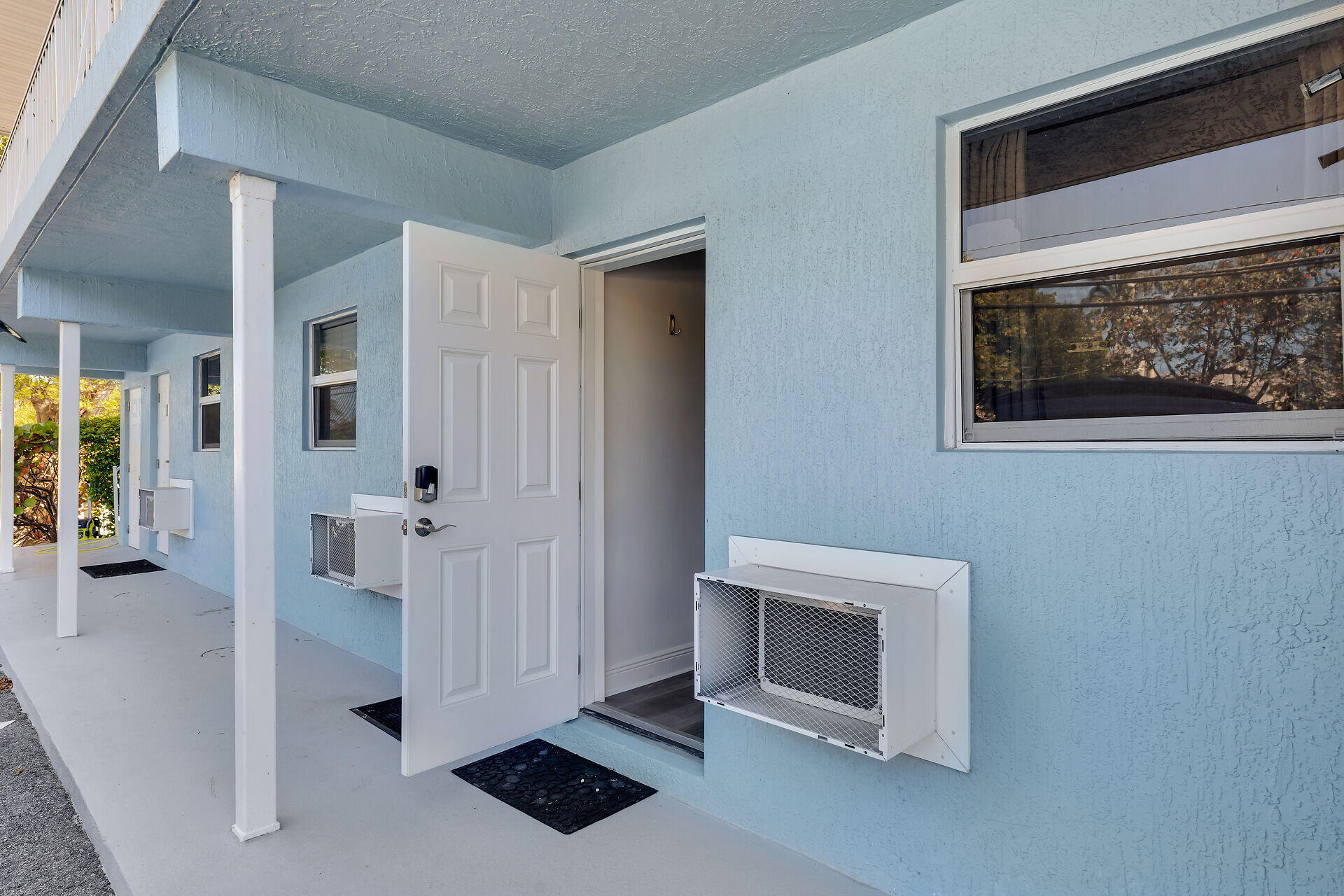 300 Duck Key Drive Unit: 3