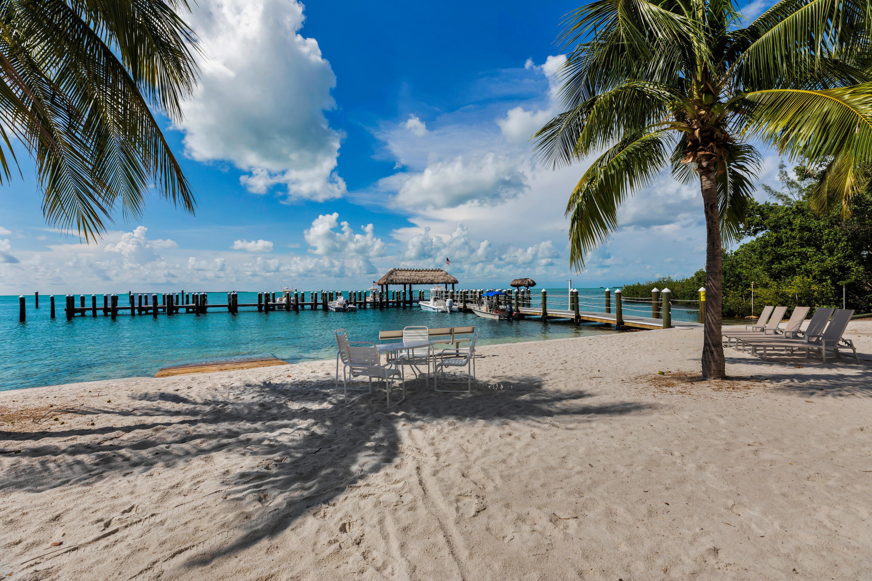 87200 Overseas Highway Unit: H4