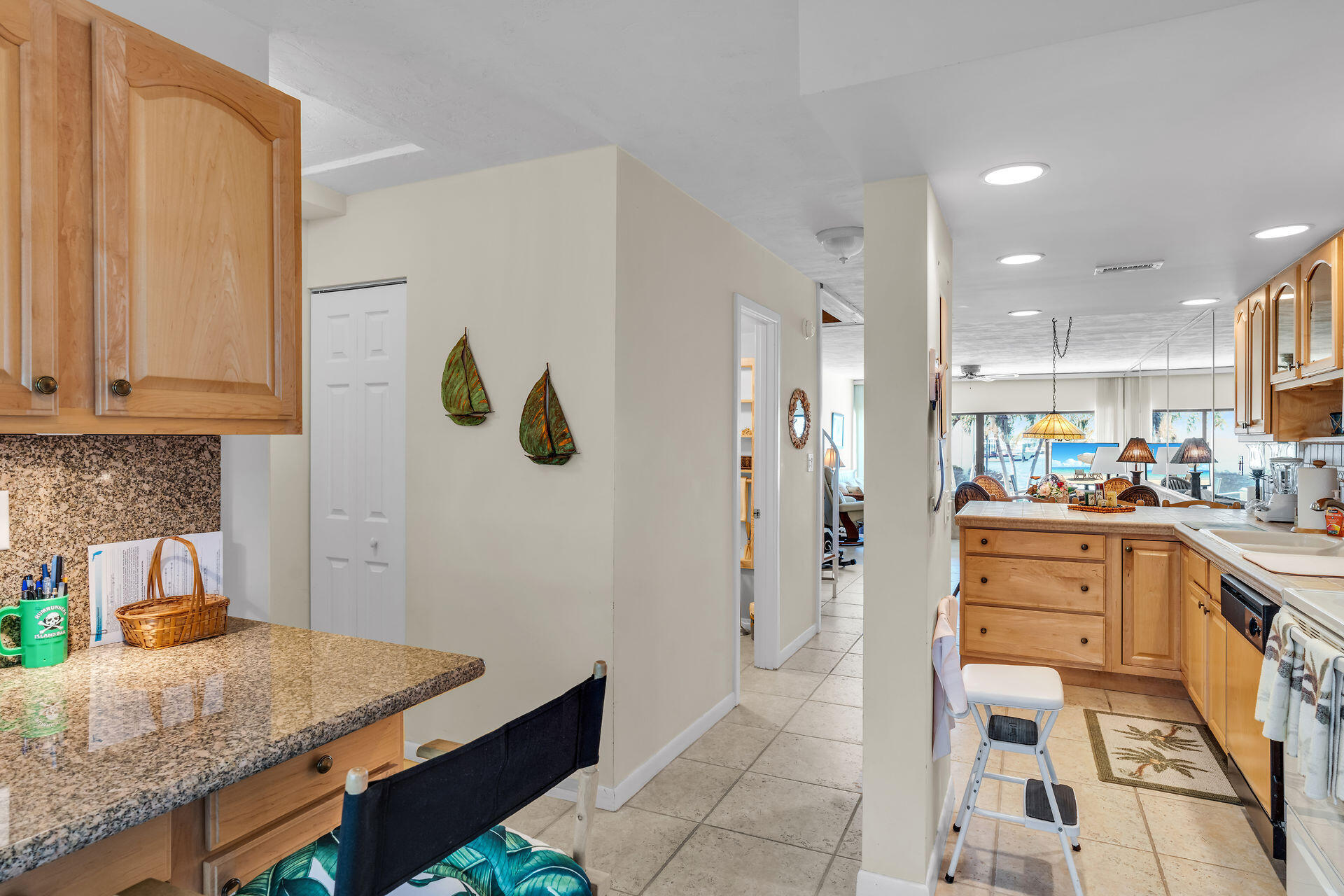 87200 Overseas Highway Unit: H4