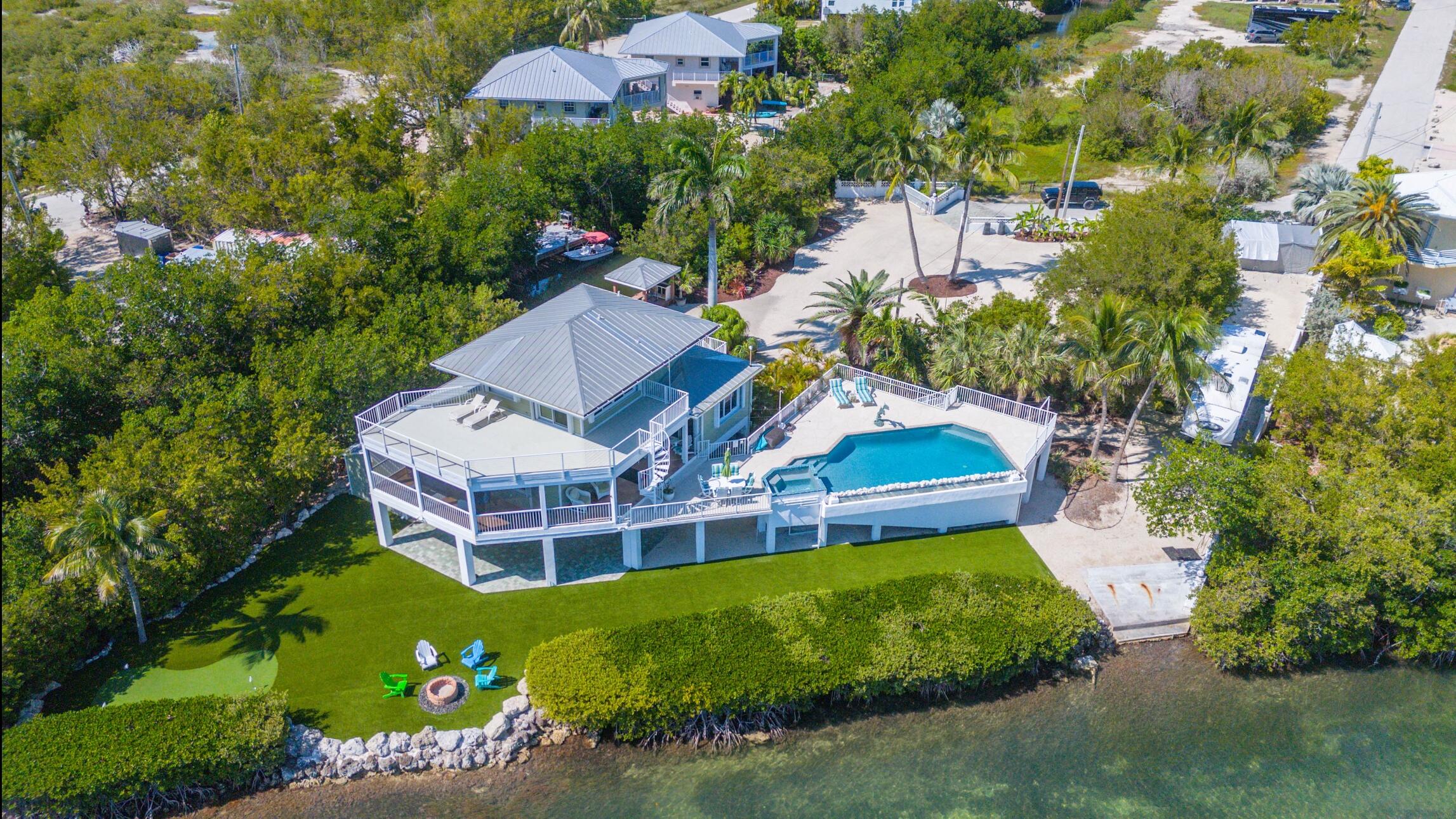 1176 Thatch Lane