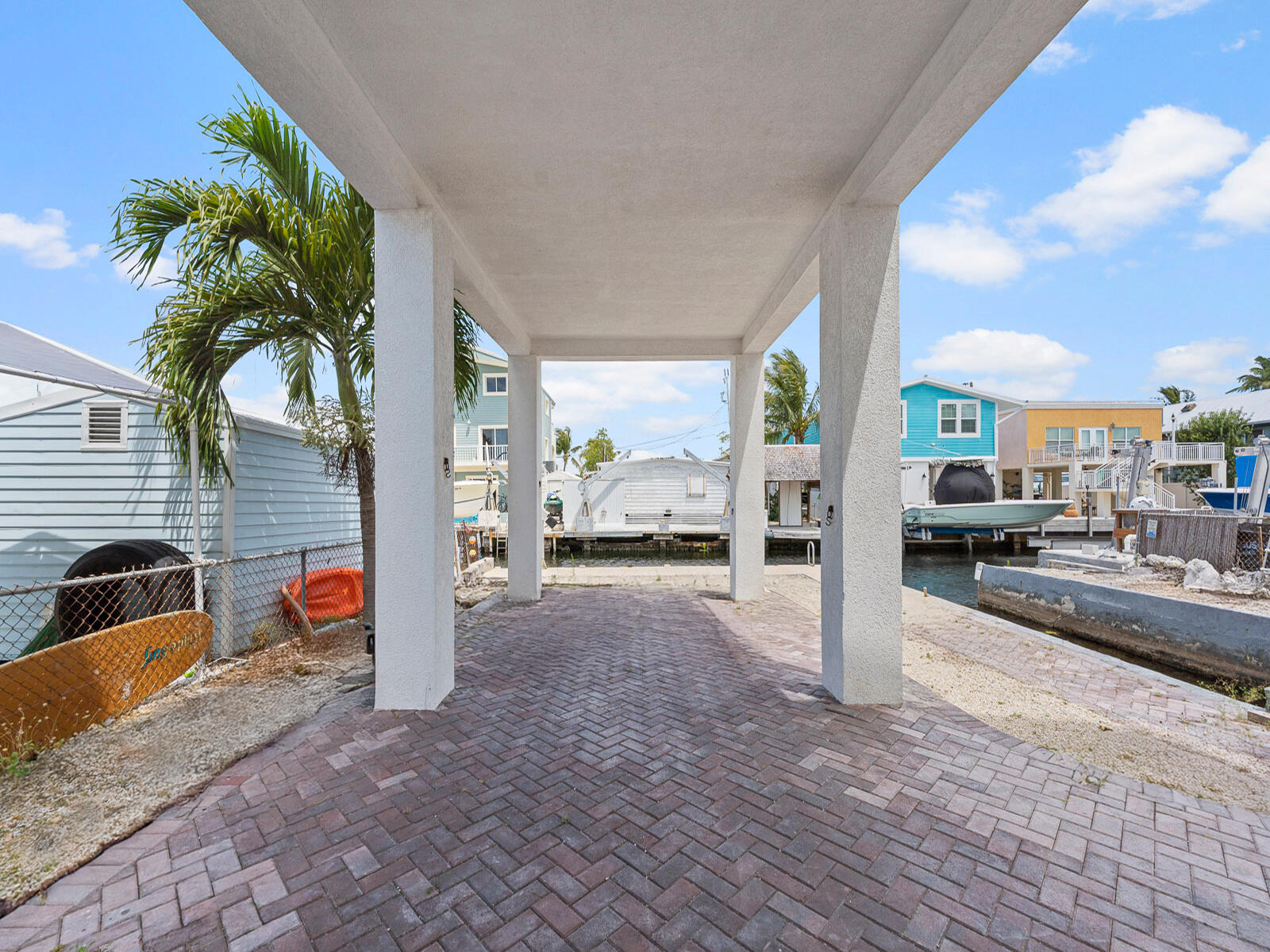 215 Allen Avenue