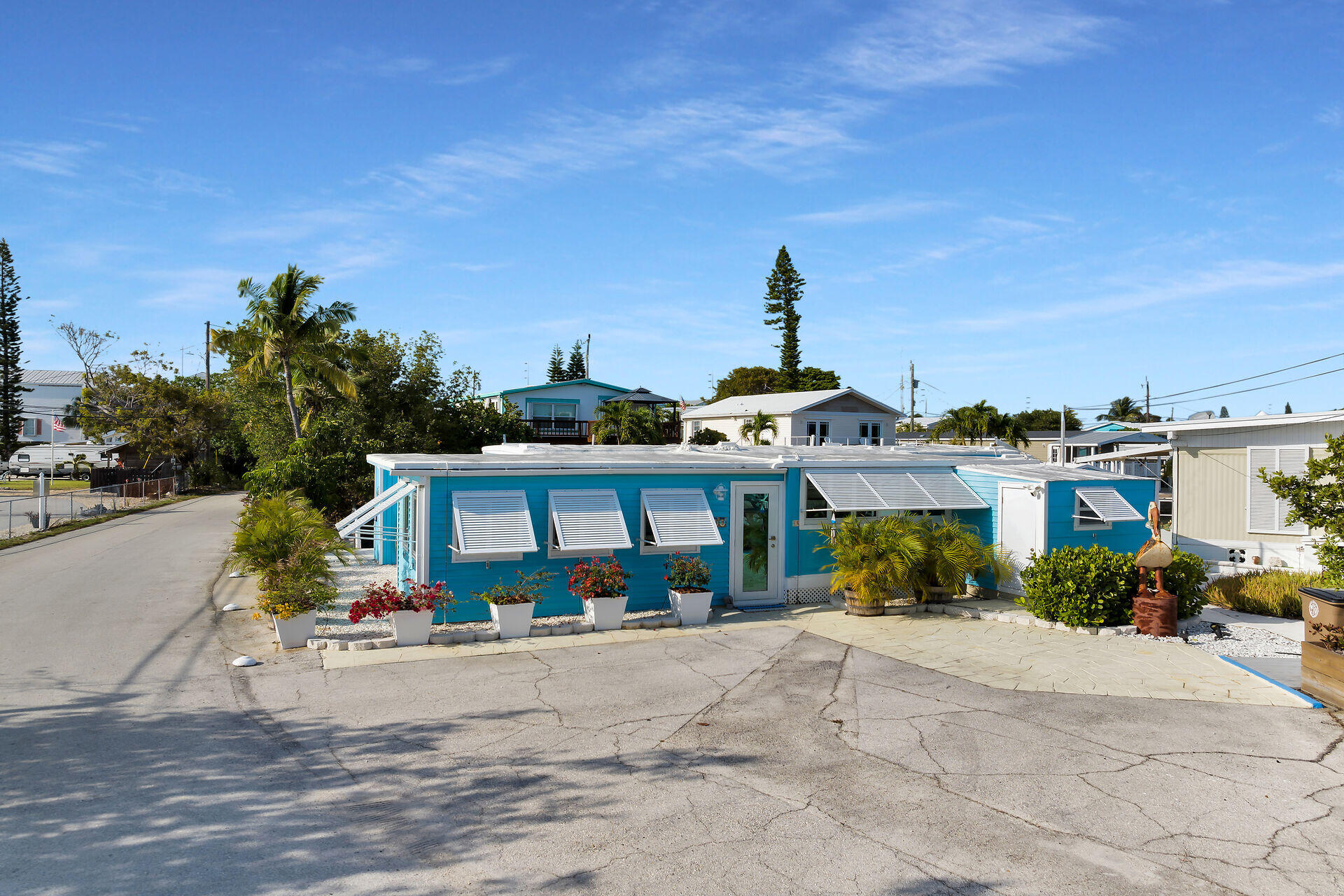 800 James Avenue